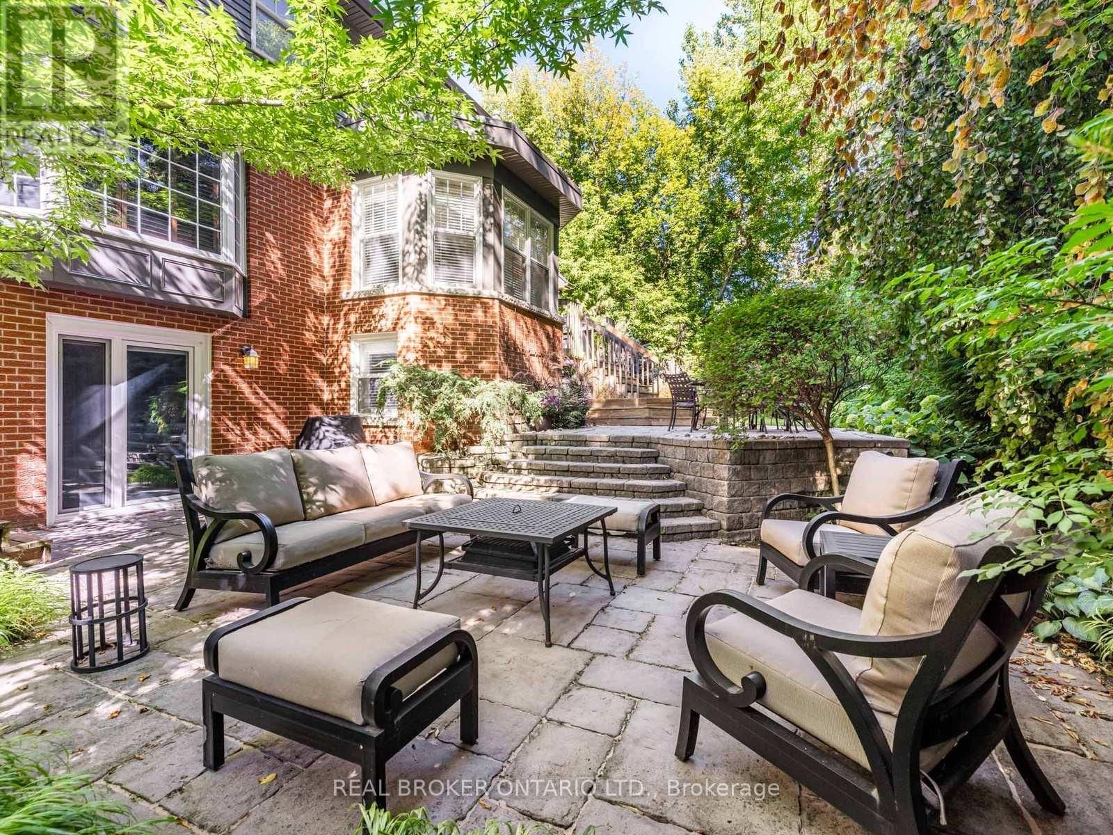 9 TEMAGAMI COURT Image 36