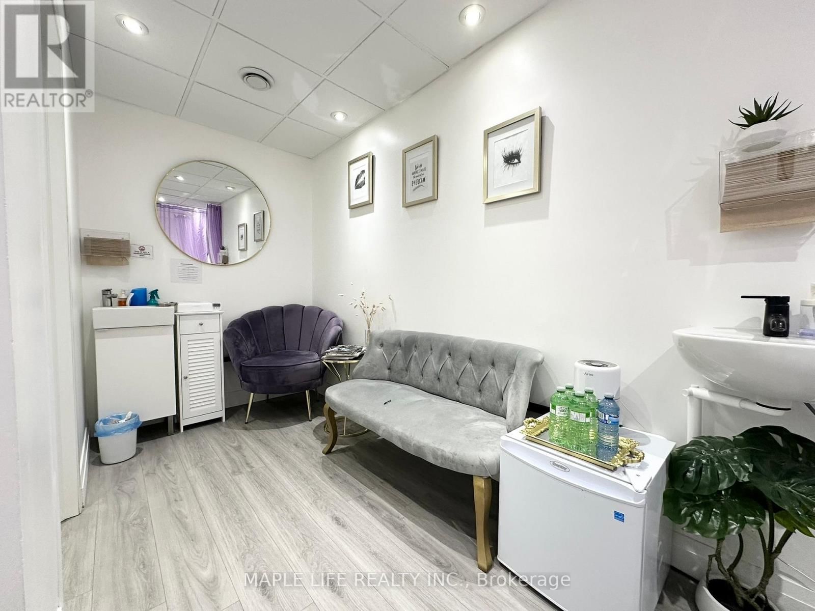 106 - 901 YONGE STREET Image 8