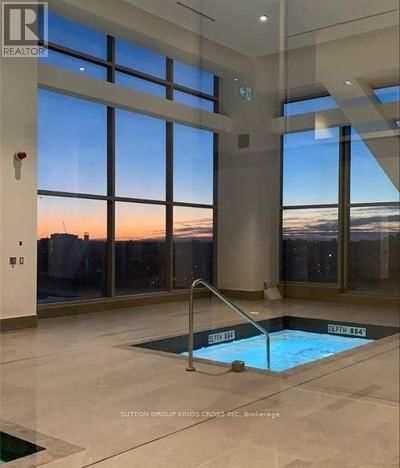 3901 - 488 UNIVERSITY AVENUE Image 40