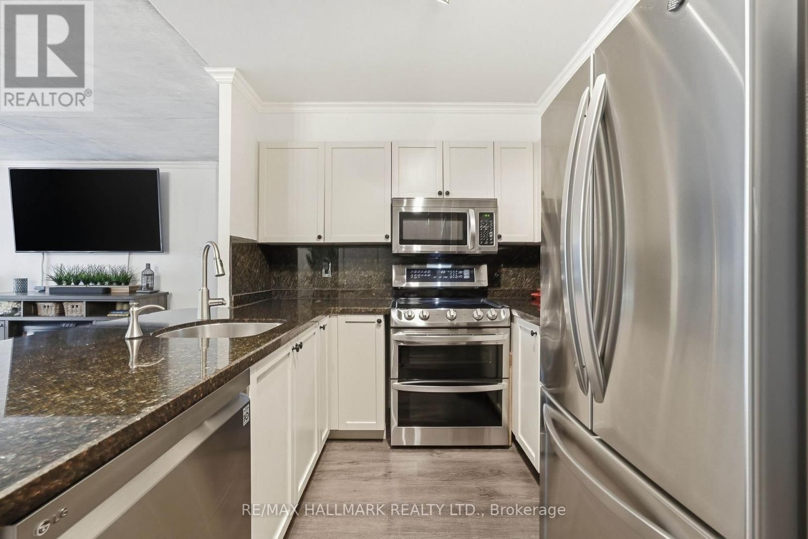 705 - 600 QUEENS QUAY WEST Image 5