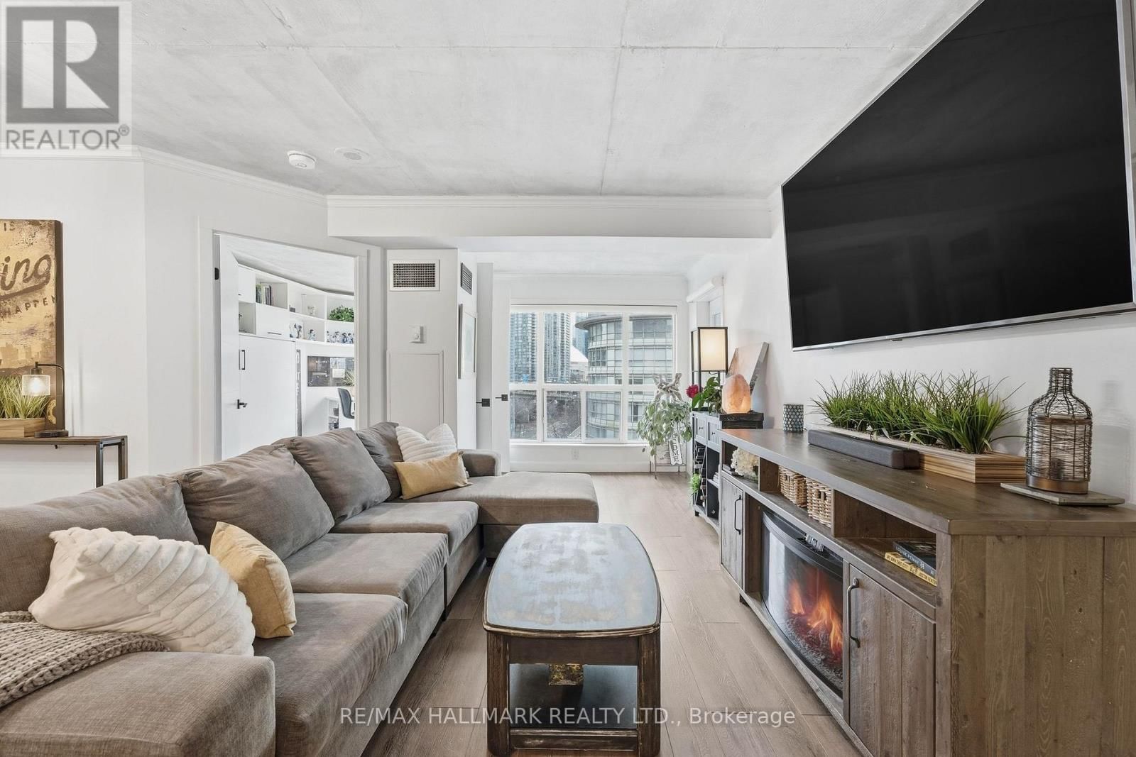 705 - 600 QUEENS QUAY WEST Image 8