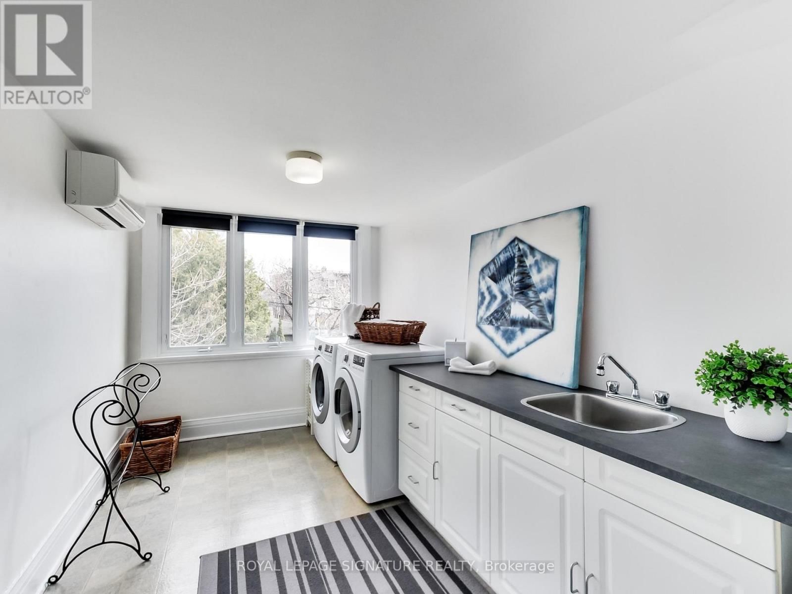 11 DELAWARE AVENUE Image 30