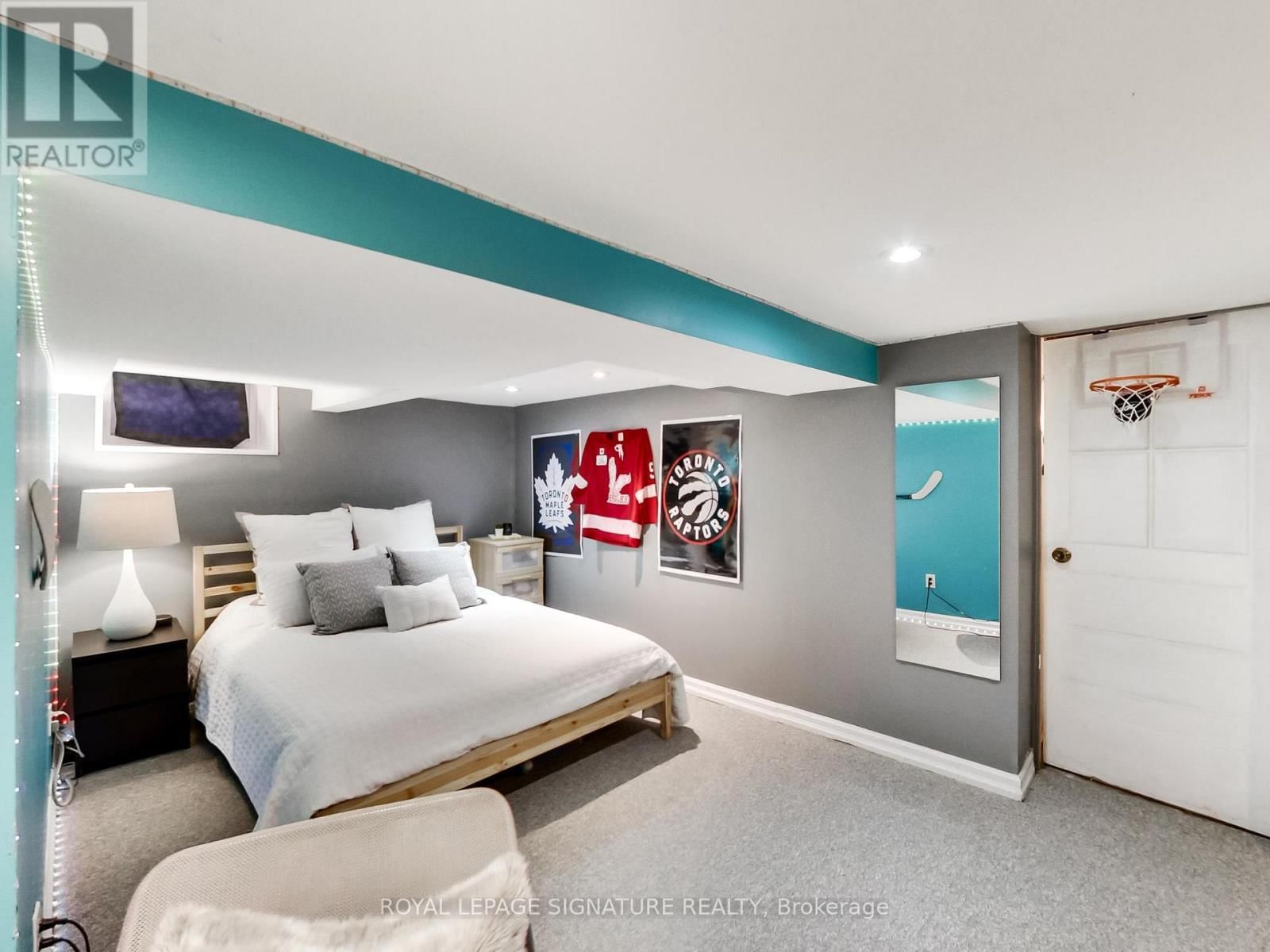 11 DELAWARE AVENUE Image 42