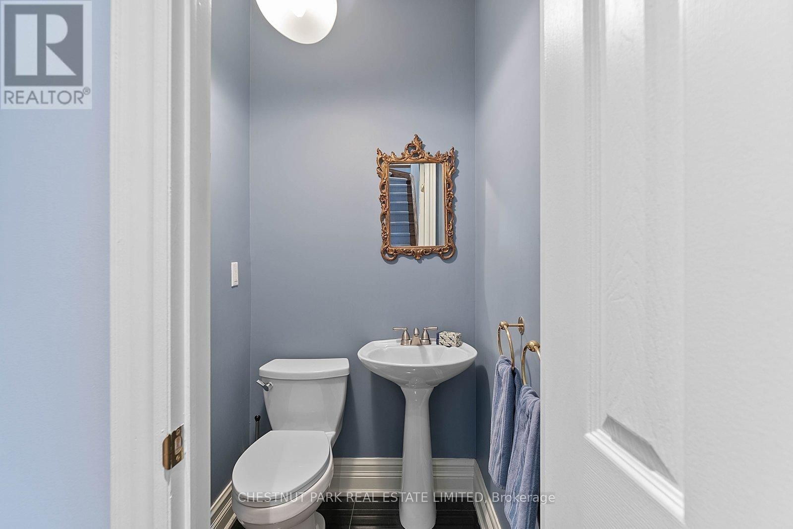 21 CASTLEFIELD AVENUE Image 13