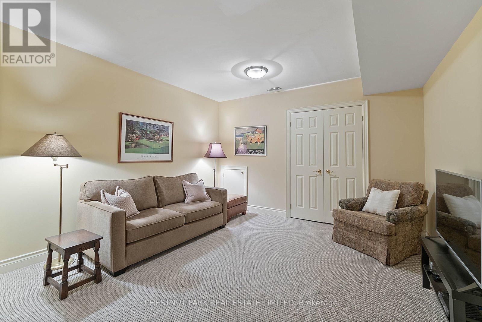 21 CASTLEFIELD AVENUE Image 25