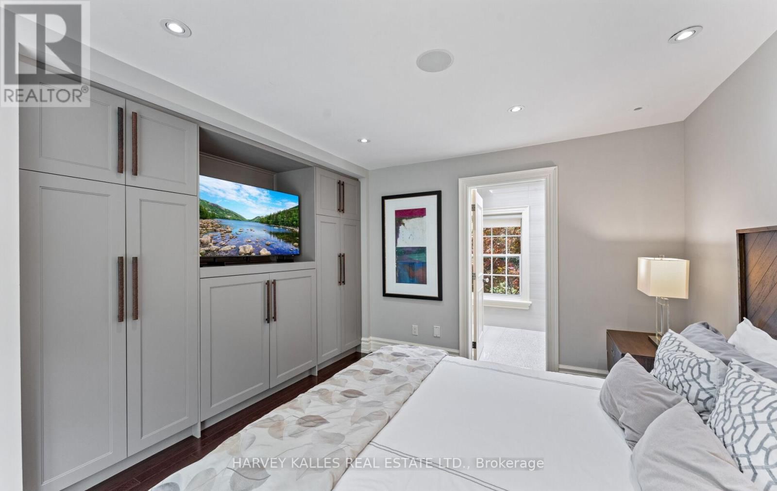 112 MASON BOULEVARD Image 21