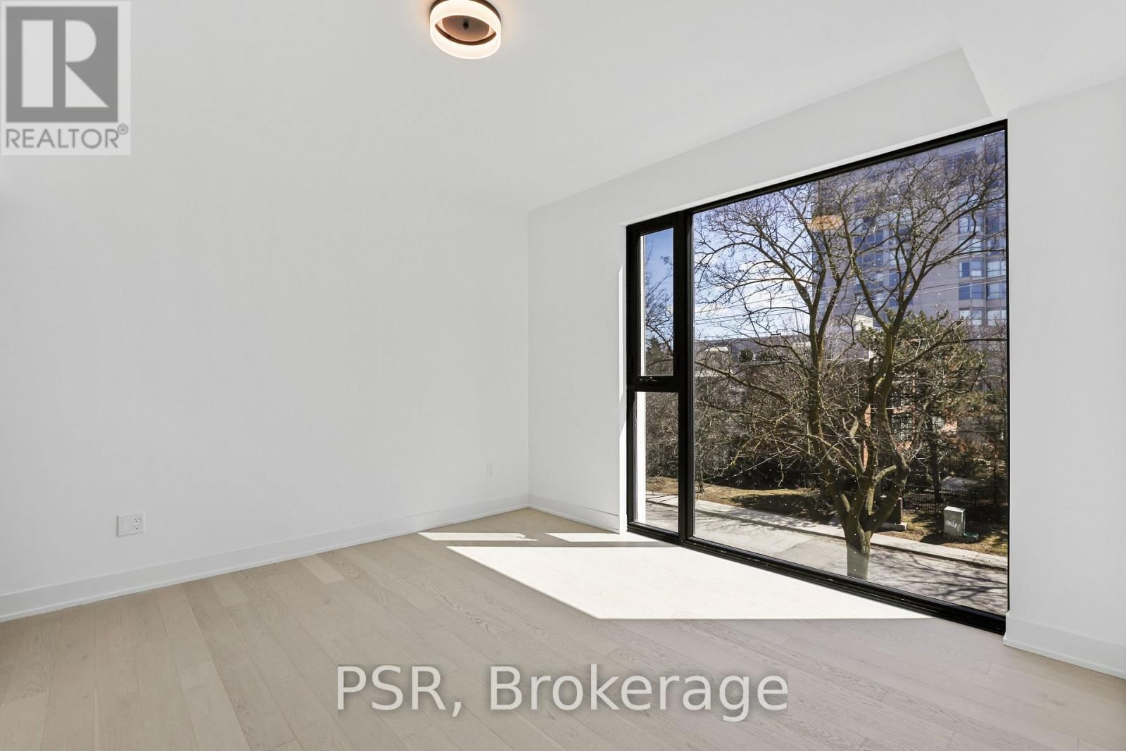 304 - 200 KEEWATIN AVENUE Image 18