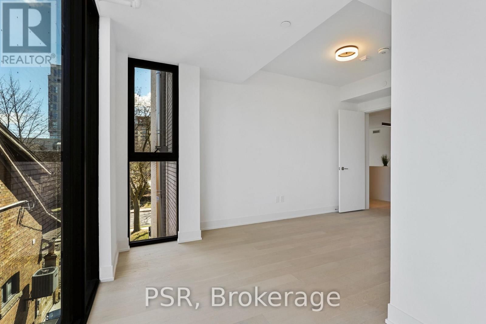 304 - 200 KEEWATIN AVENUE Image 24