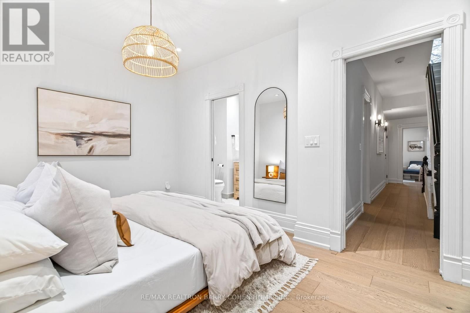 198 MACPHERSON AVENUE Image 27