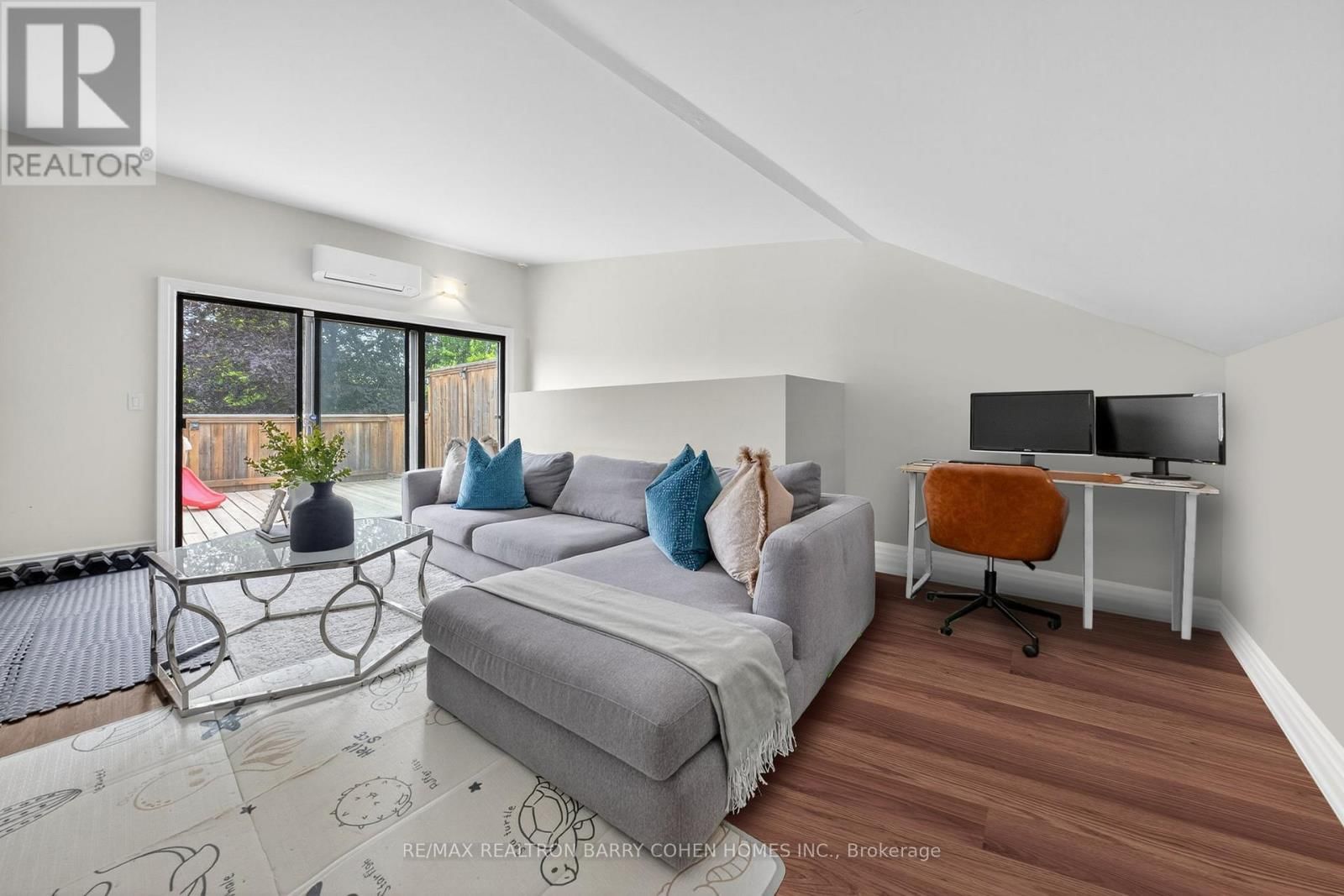 198 MACPHERSON AVENUE Image 37