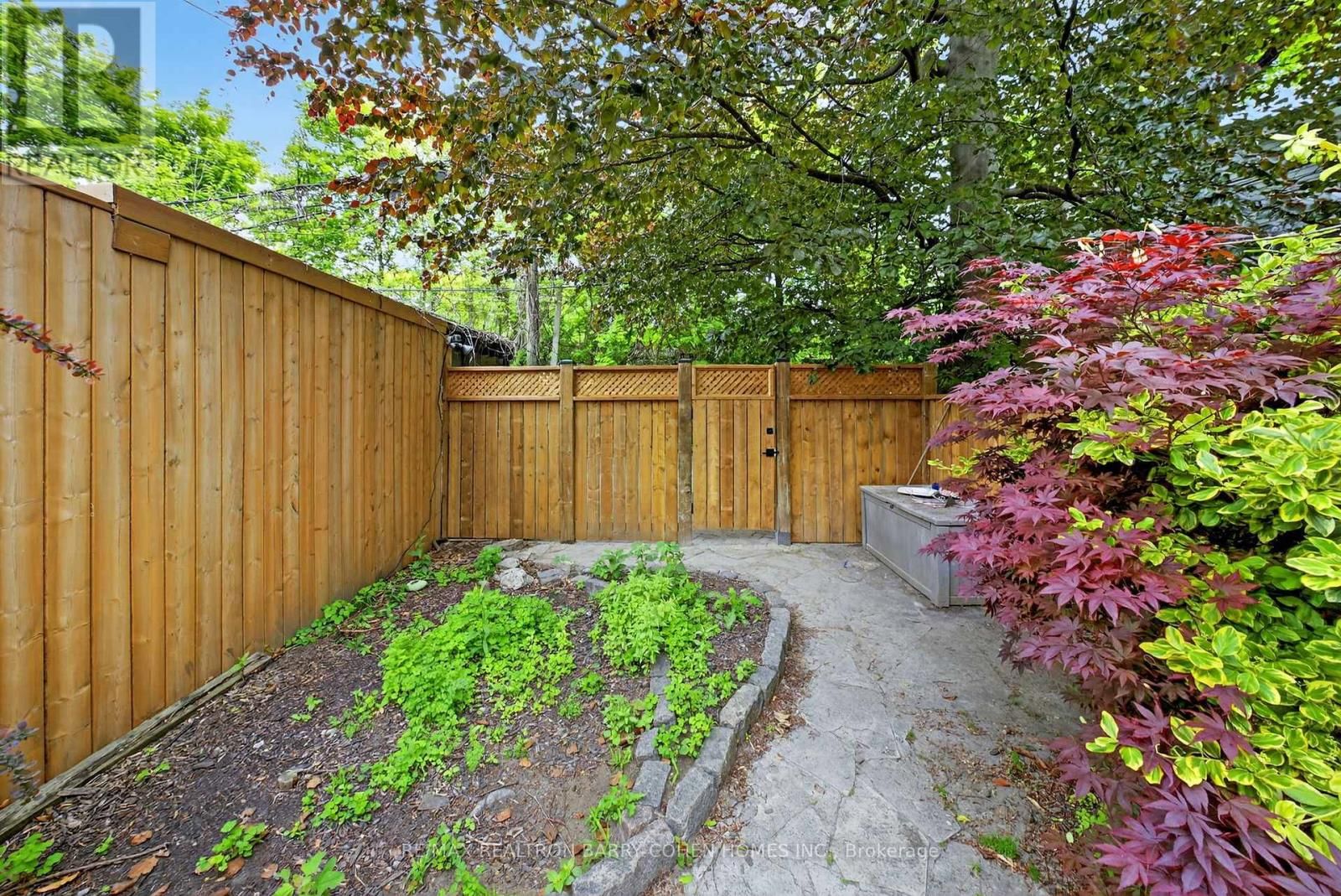 198 MACPHERSON AVENUE Image 47