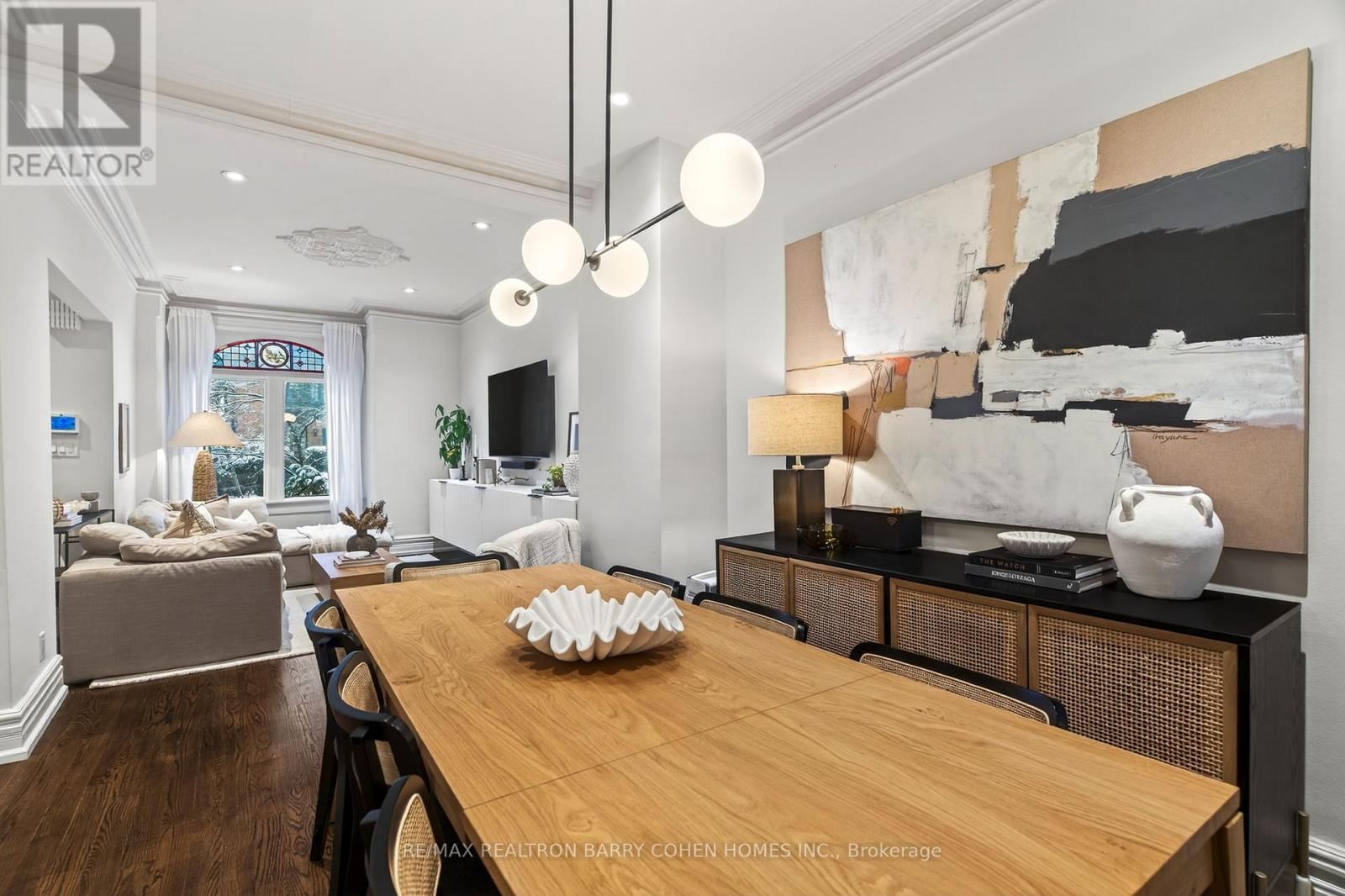 198 MACPHERSON AVENUE Image 5