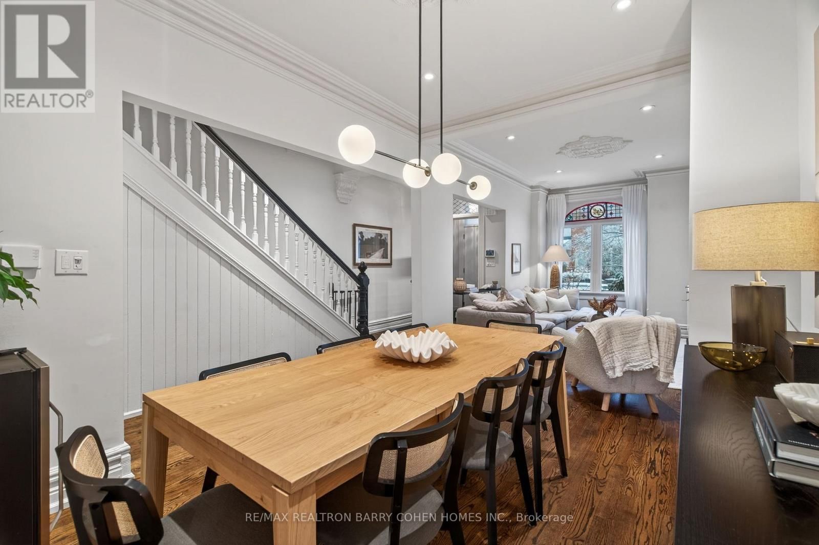 198 MACPHERSON AVENUE Image 6