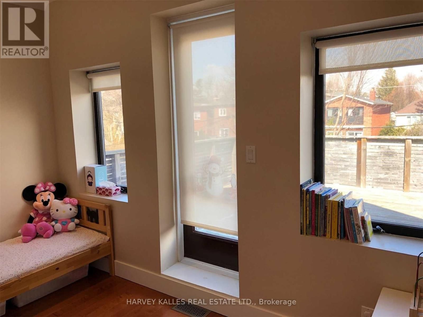 148 ROSLIN AVENUE Image 14