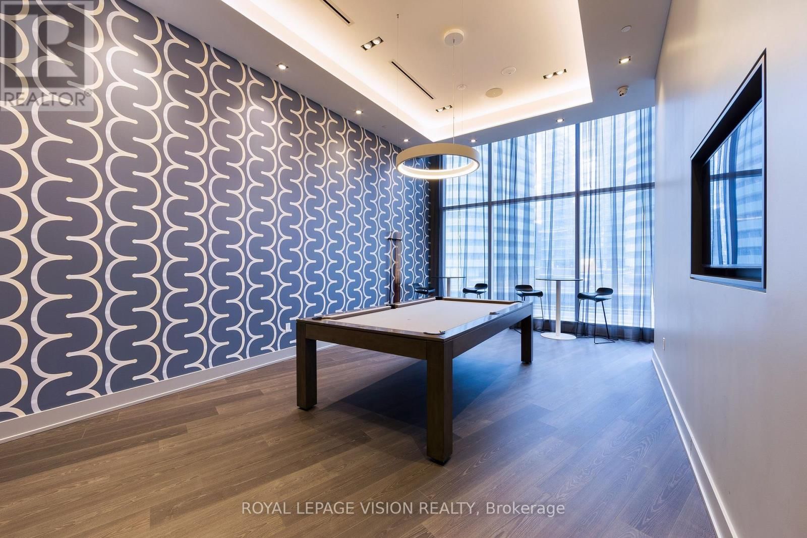 5813 - 10 YORK STREET Image 15