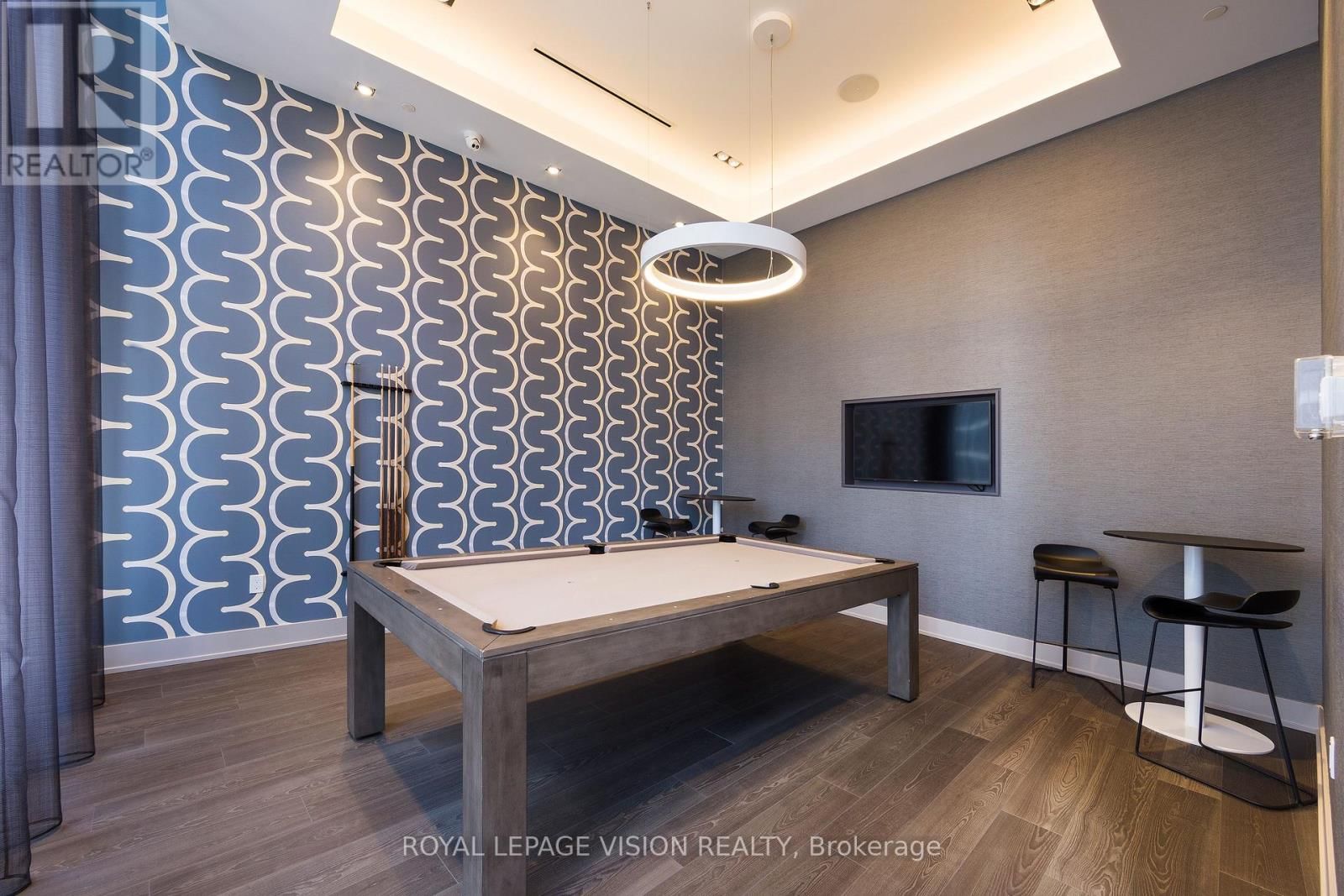 5813 - 10 YORK STREET Image 8