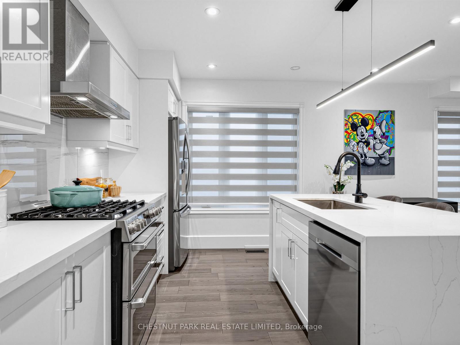 209 ROBINA AVENUE Image 15