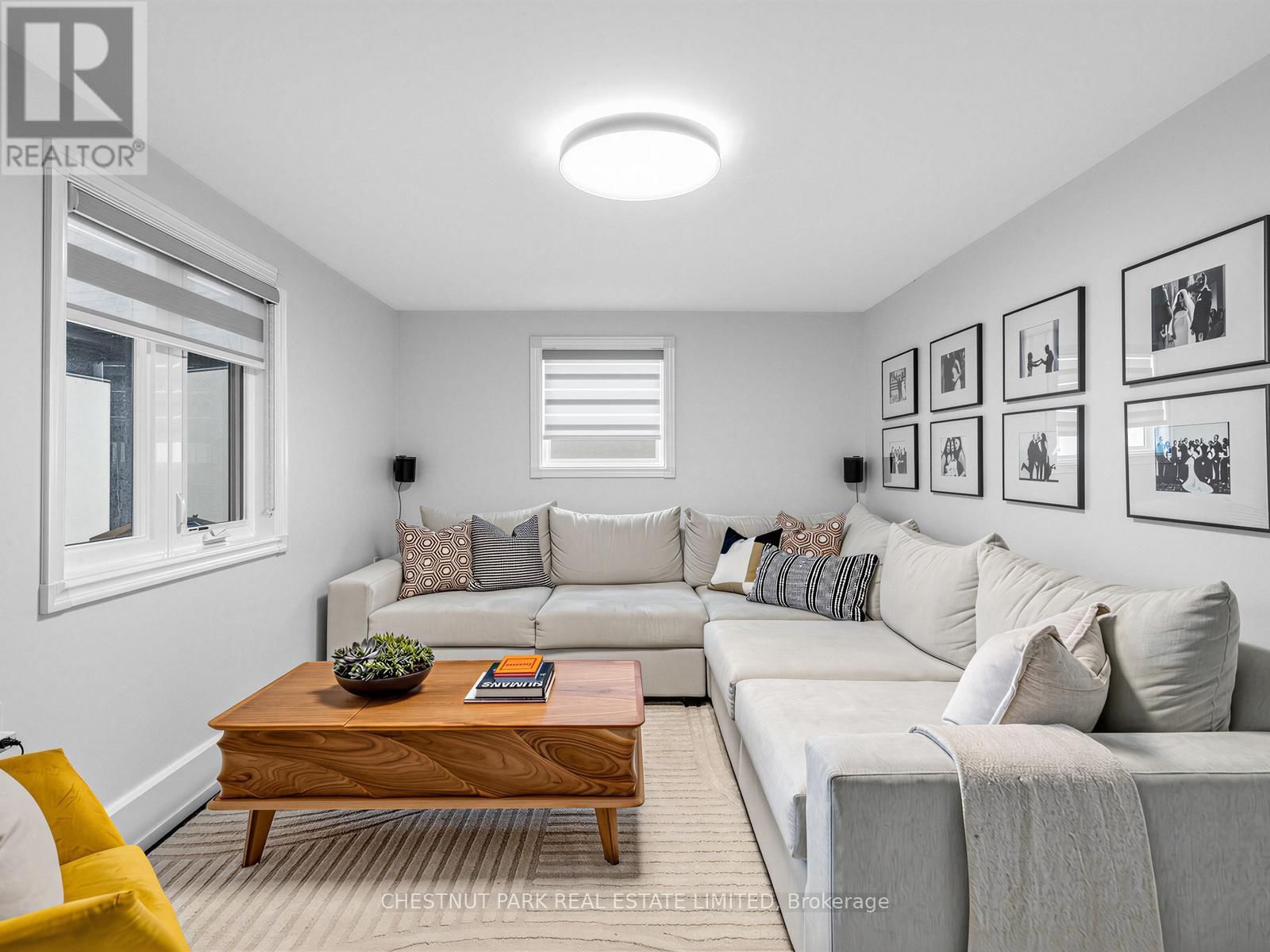 209 ROBINA AVENUE Image 18