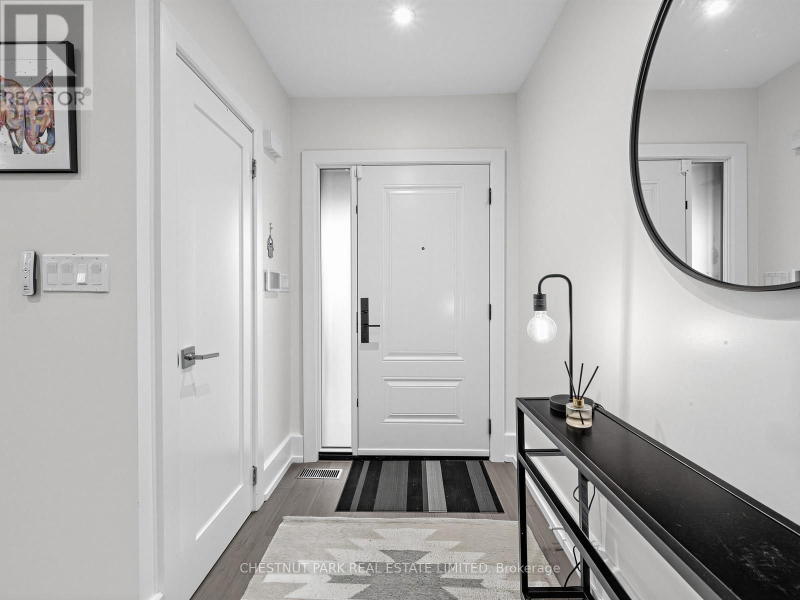 209 ROBINA AVENUE Image 3