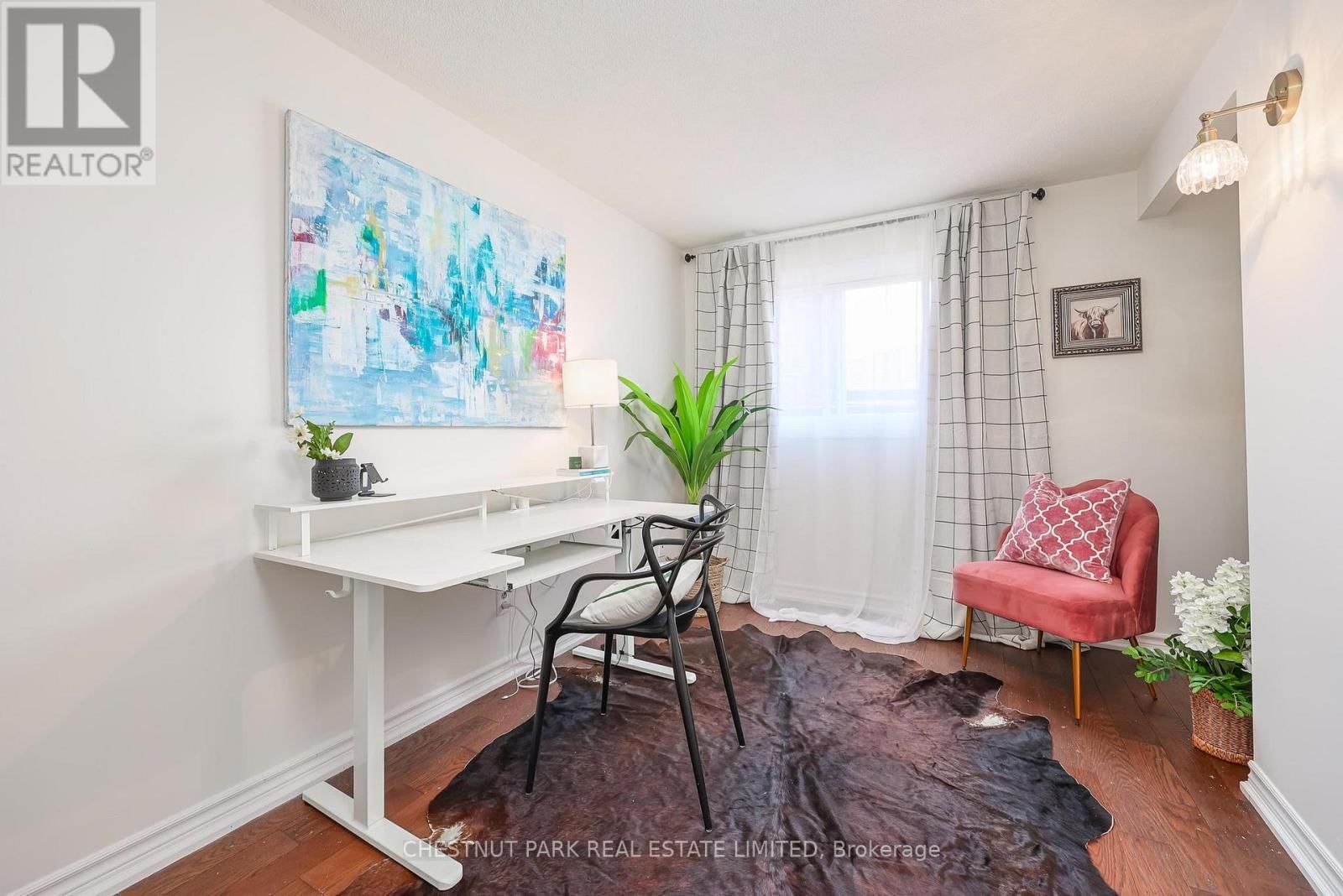 54 LOGANBERRY CRESCENT Image 18