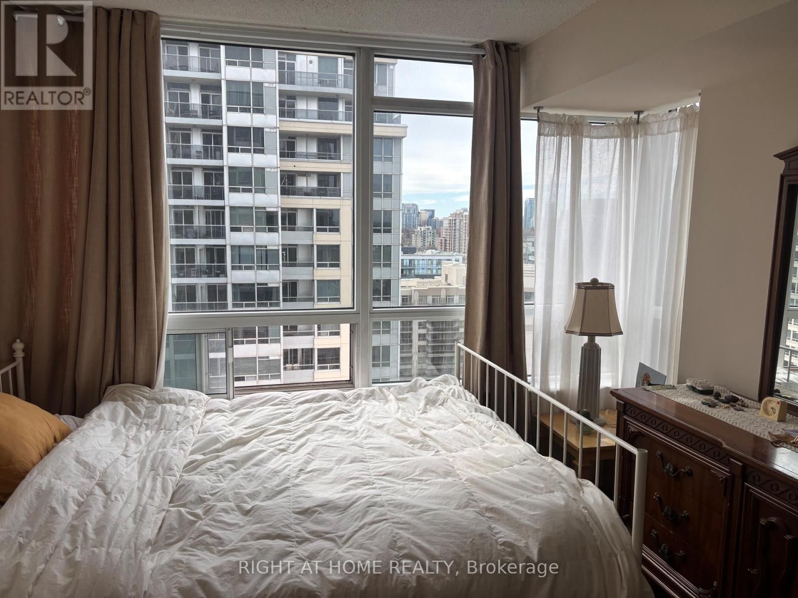 1614 - 8 REAN DRIVE Image 10