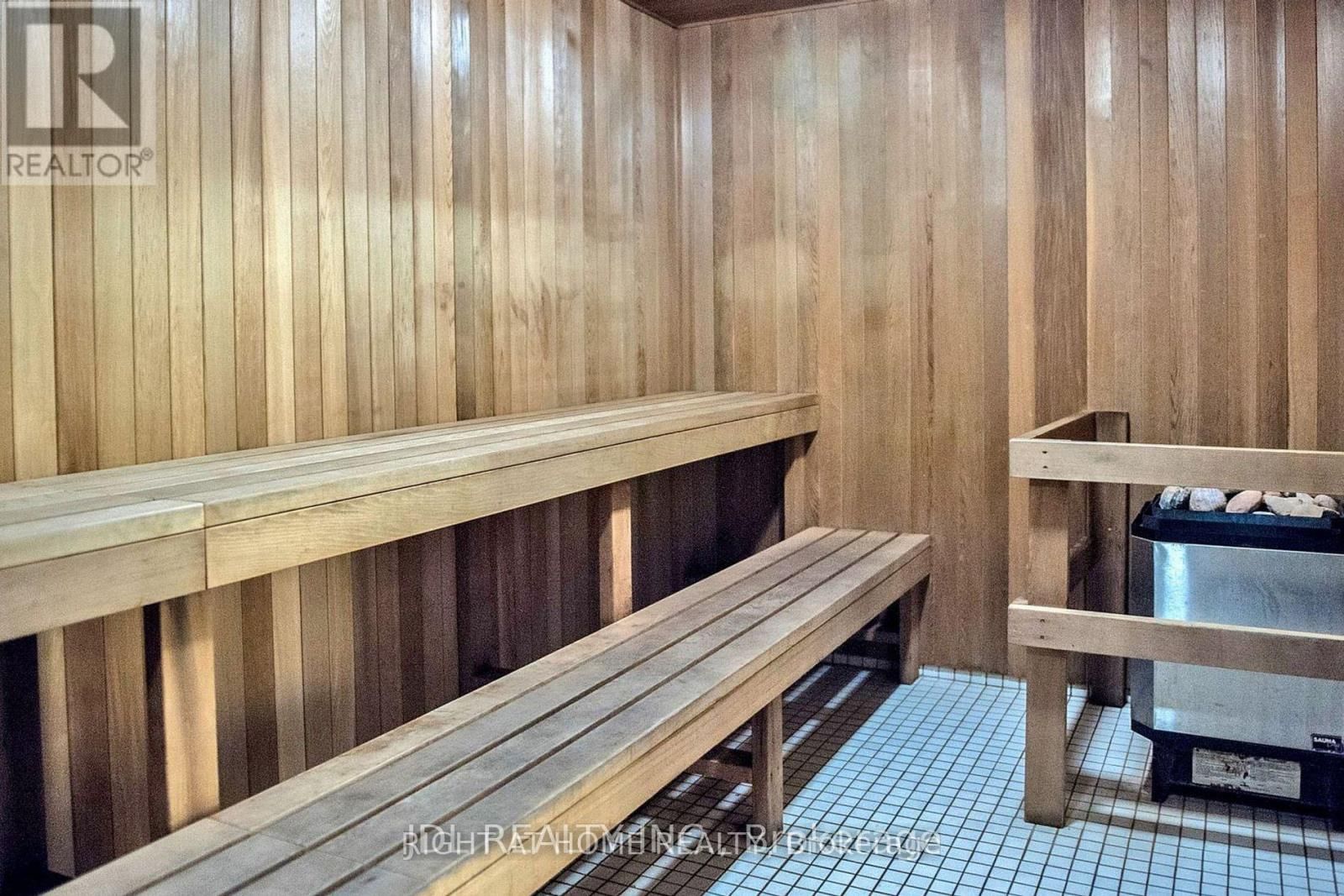 1614 - 8 REAN DRIVE Image 17