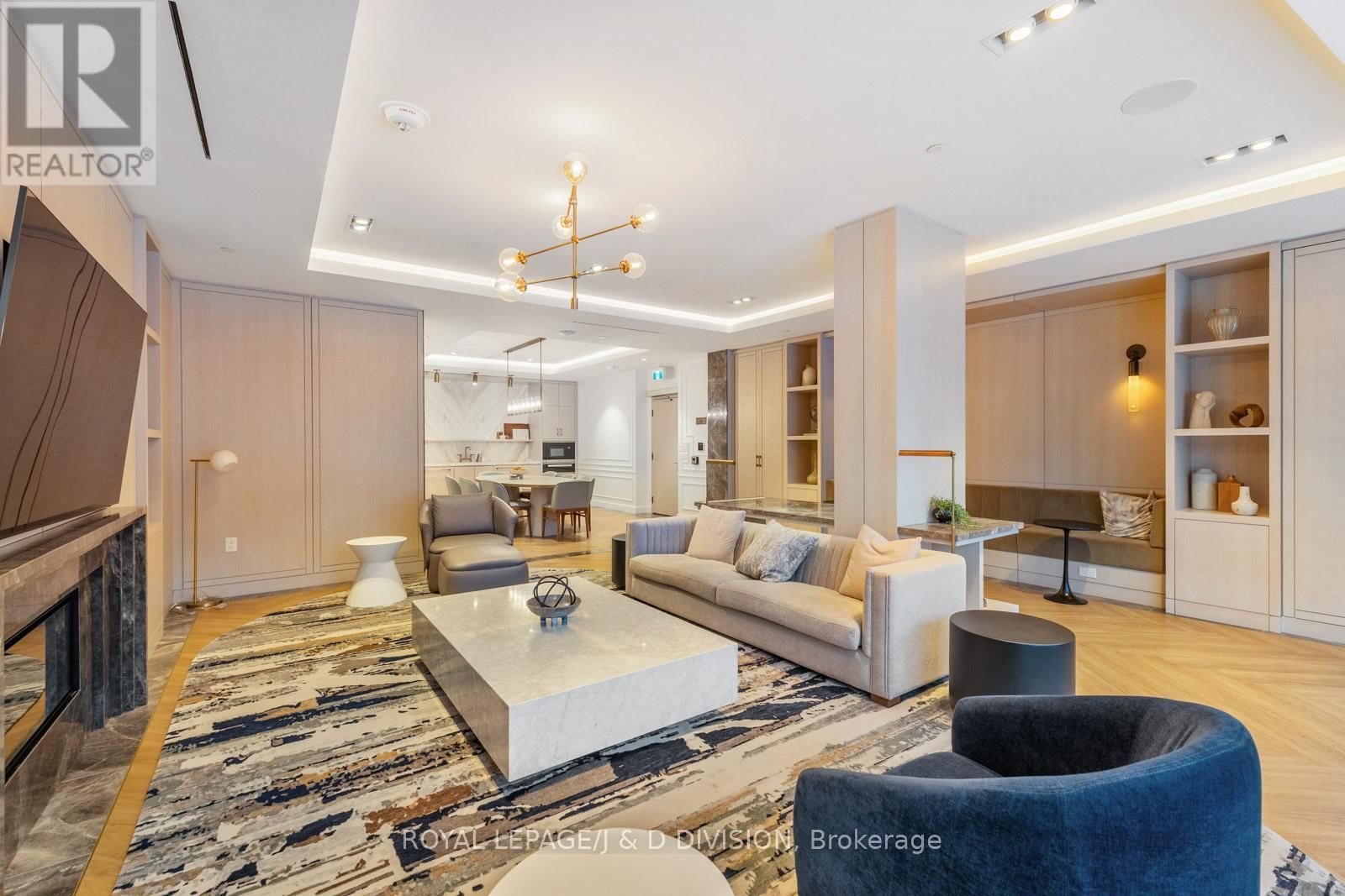 710 - 1 STRATHGOWAN AVENUE Image 29