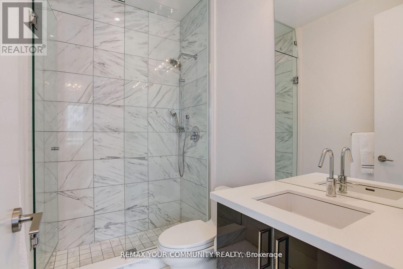 1109 - 39 QUEENS QUAY EAST Image 24