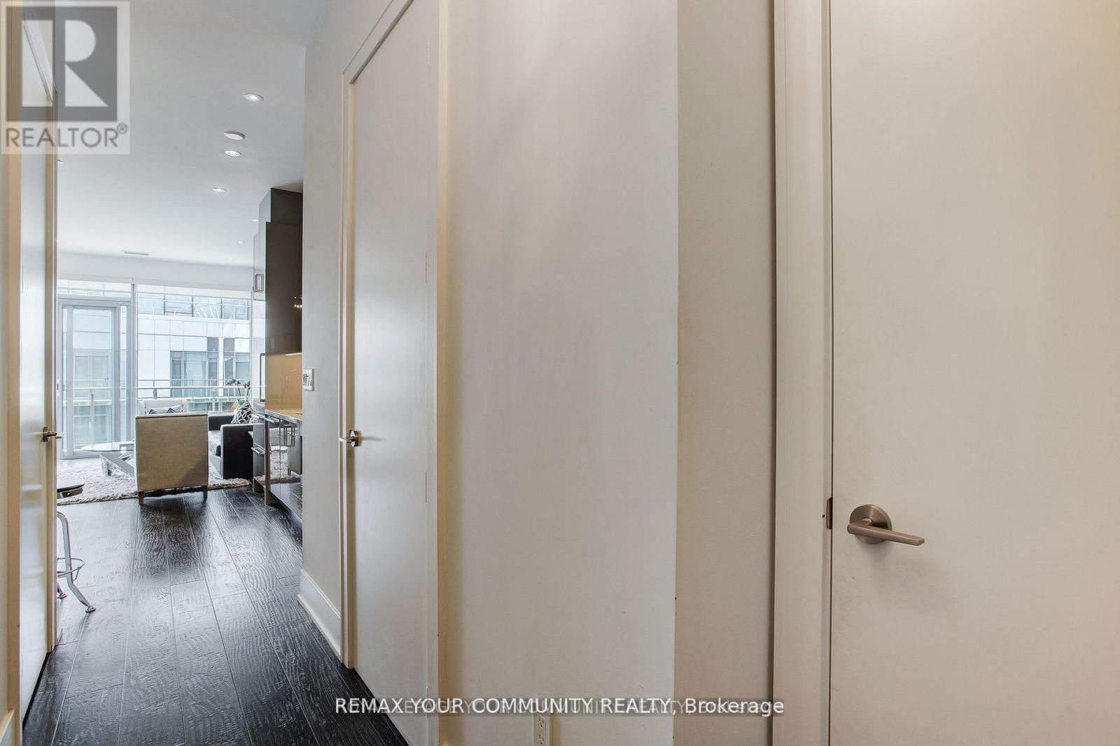 1109 - 39 QUEENS QUAY EAST Image 8