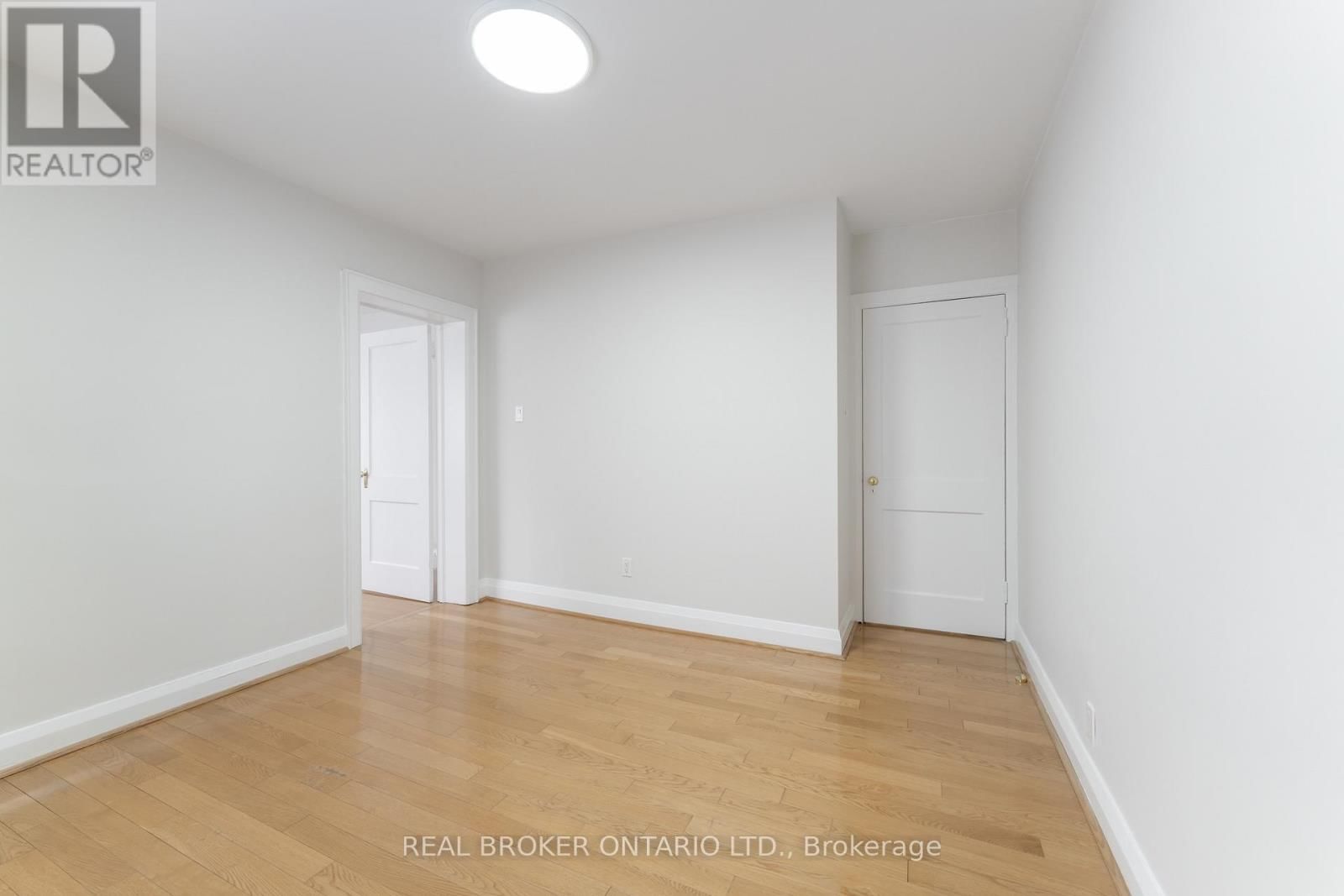 Unit 3 - 462 ORIOLE PARKWAY Image 18