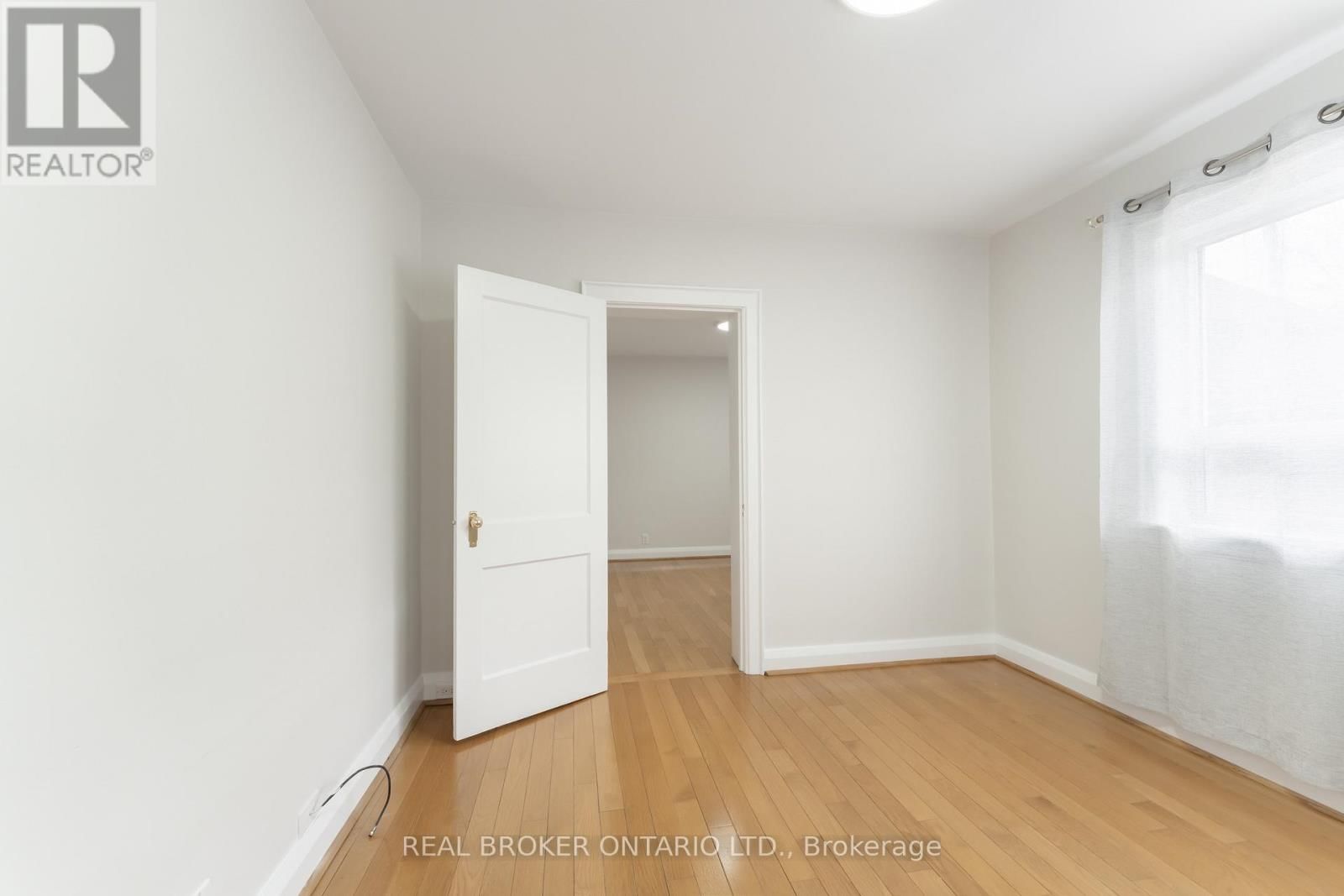 Unit 3 - 462 ORIOLE PARKWAY Image 19