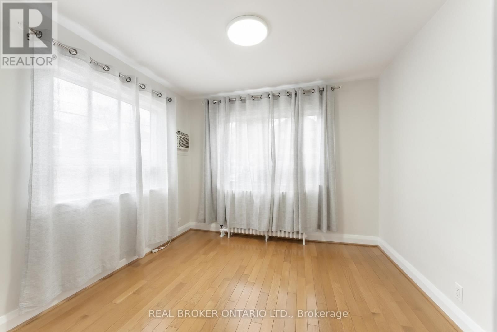 Unit 3 - 462 ORIOLE PARKWAY Image 20