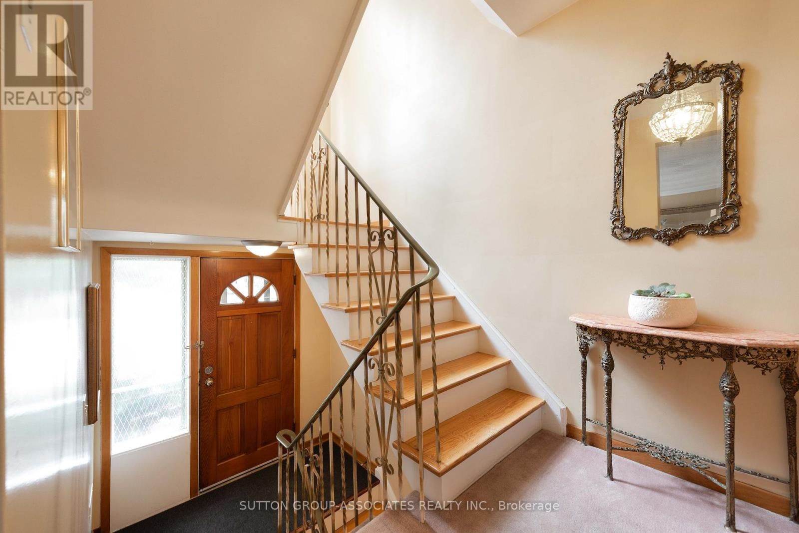 299 WYCHWOOD AVENUE Image 3