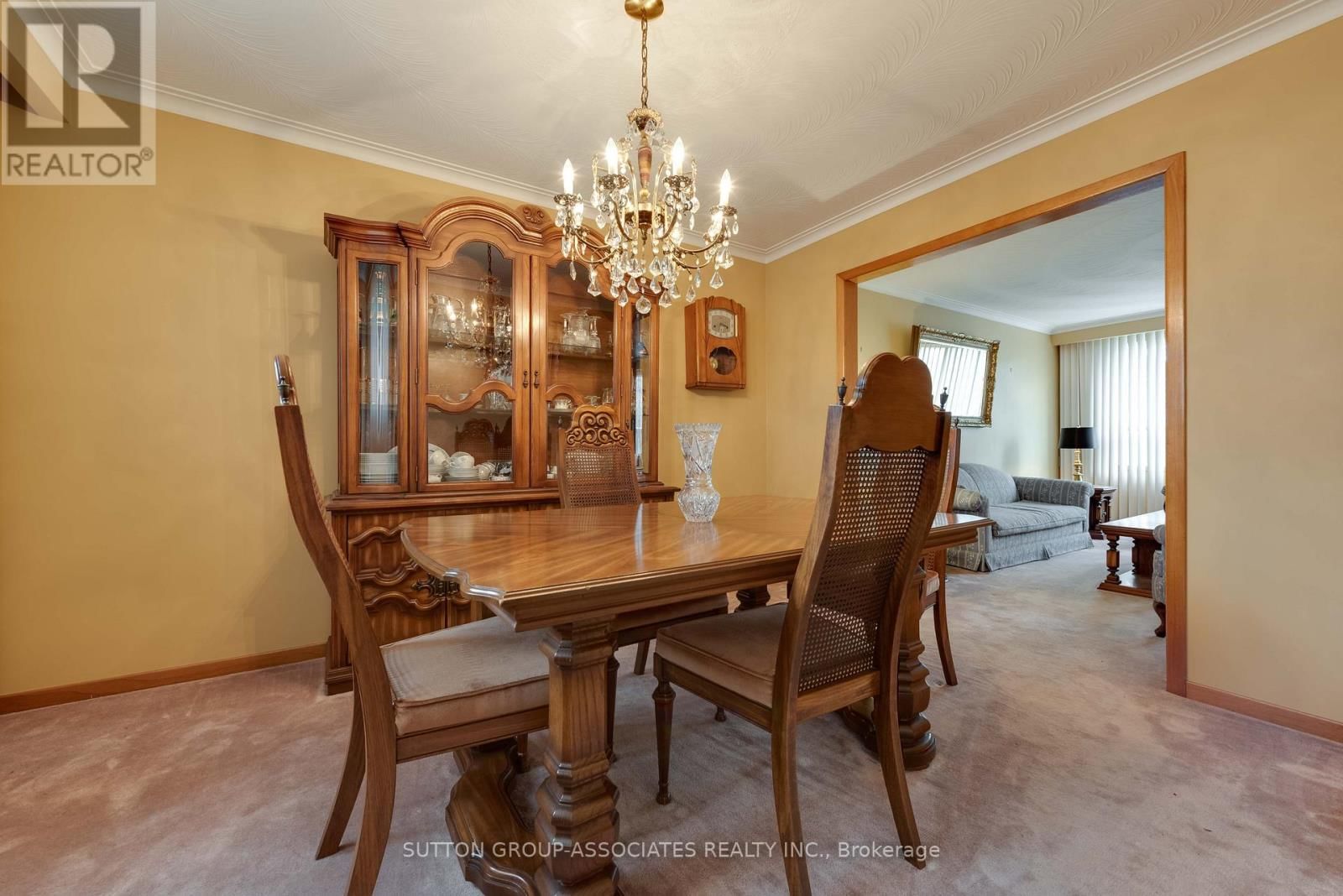 299 WYCHWOOD AVENUE Image 9