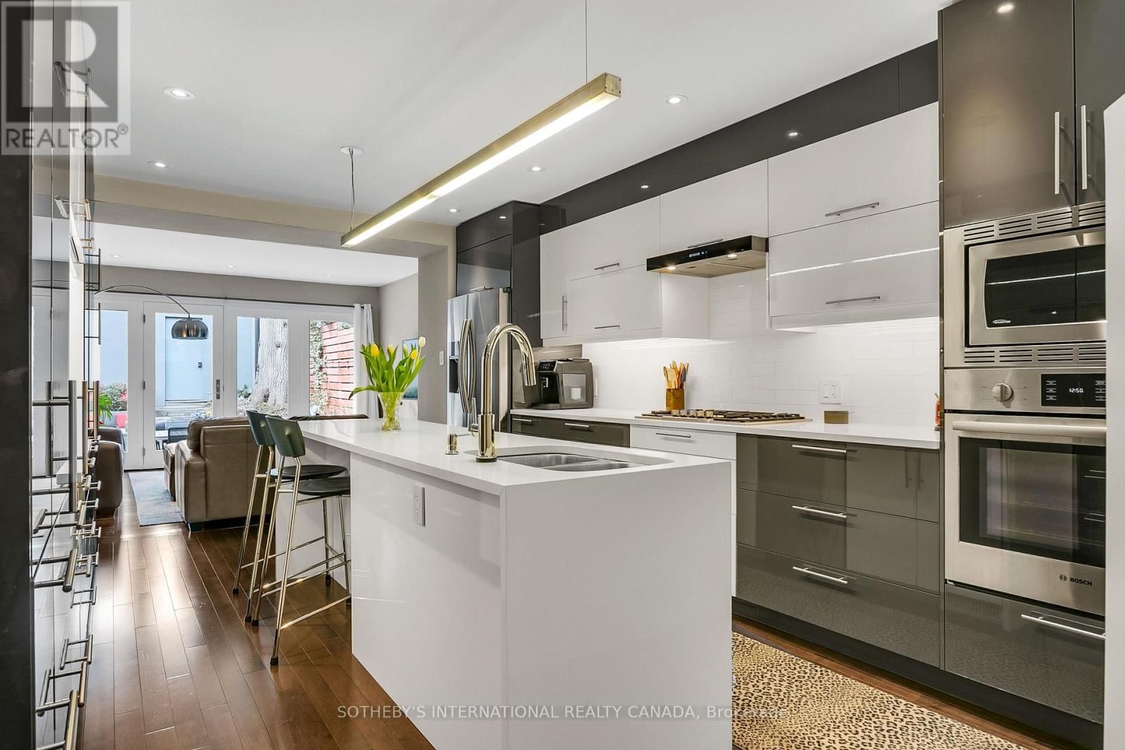 30 SWORD STREET Image 17