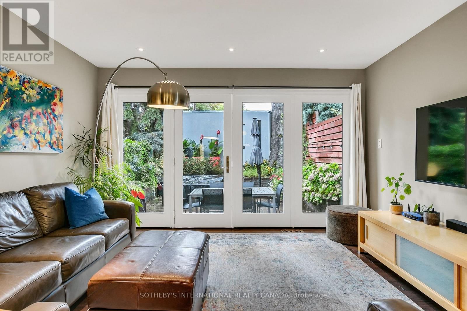 30 SWORD STREET Image 23