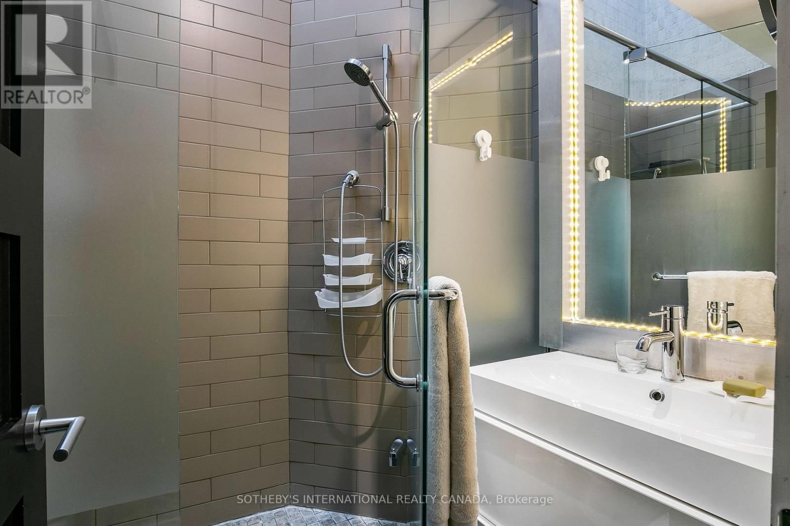 30 SWORD STREET Image 30