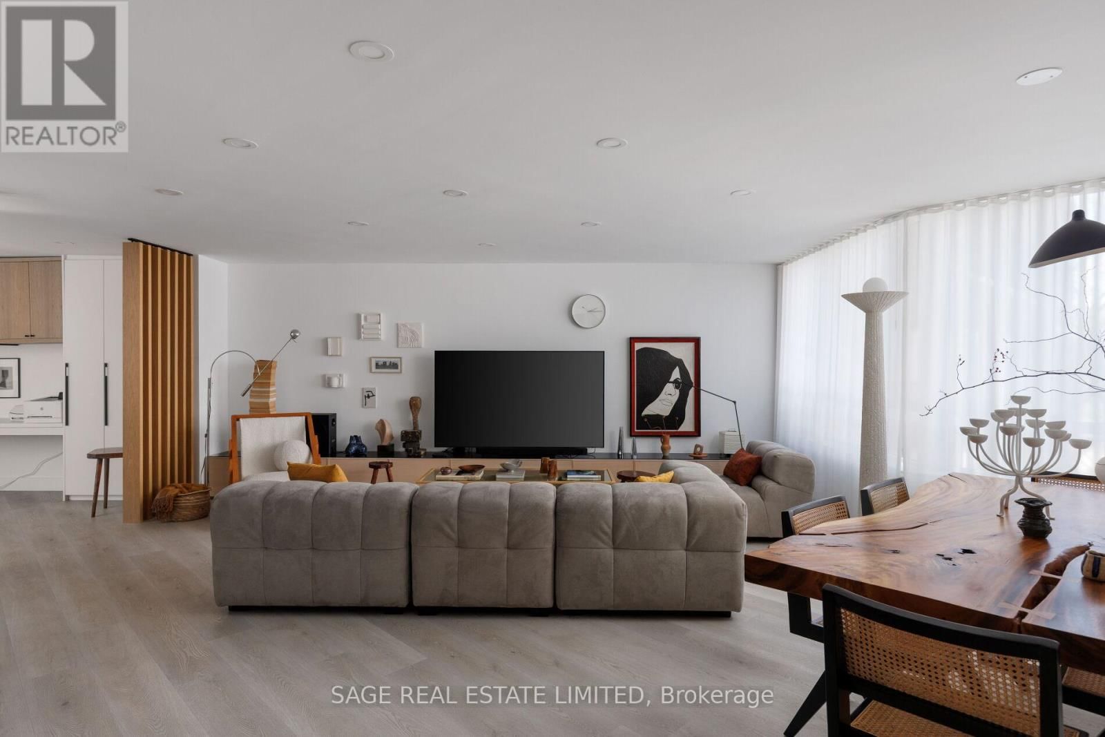 311 - 245 THE DONWAY WEST Image 11