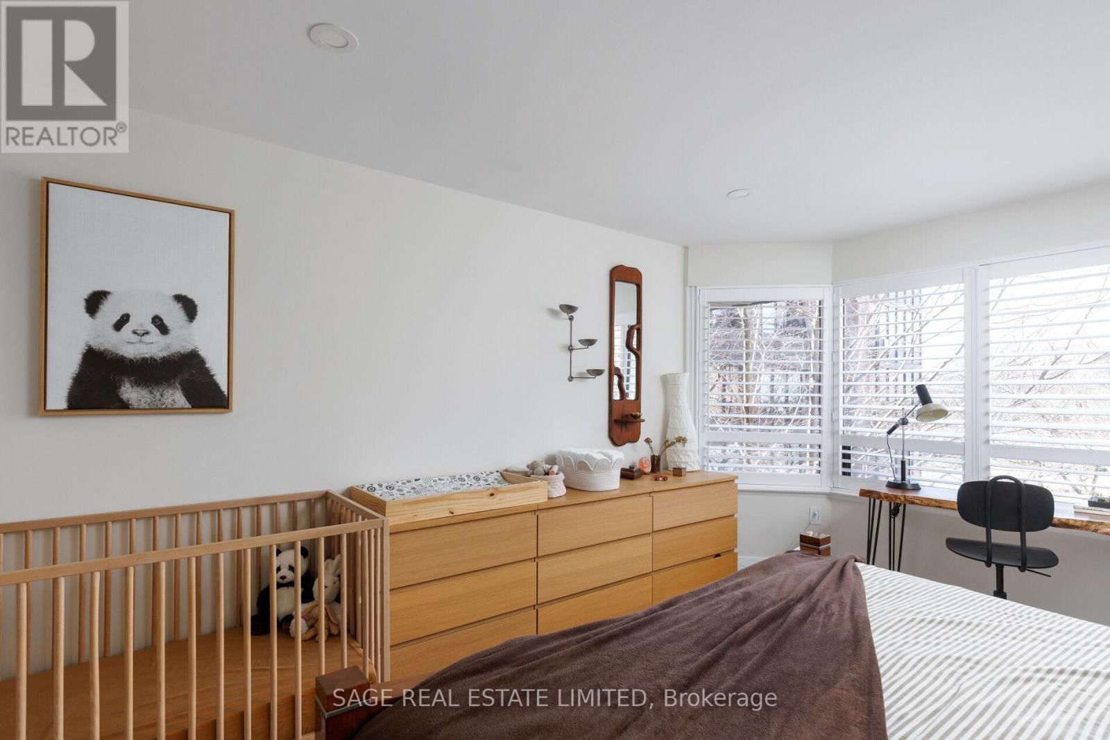 311 - 245 THE DONWAY WEST Image 35