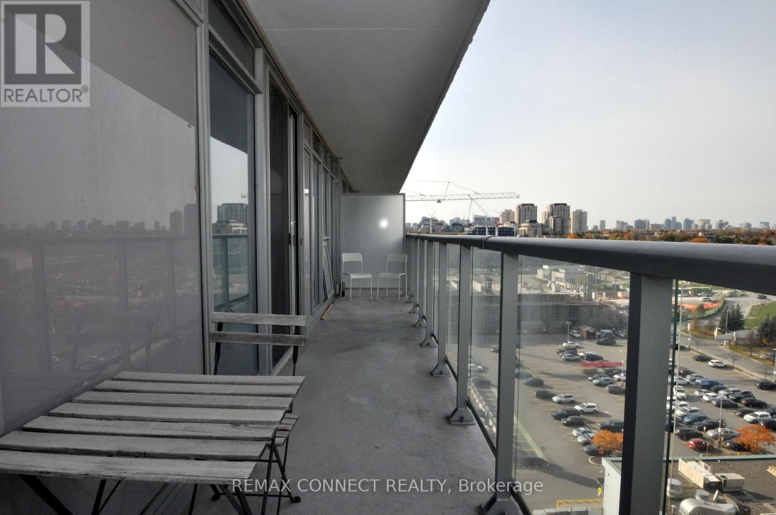 1512 - 72 ESTHER SHINER BOULEVARD Image 15