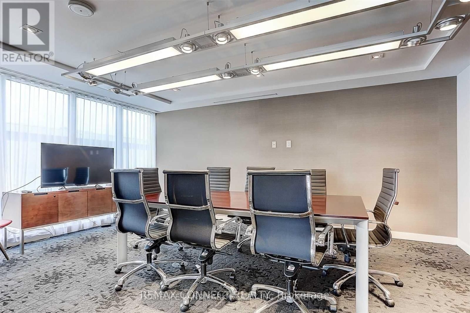 1512 - 72 ESTHER SHINER BOULEVARD Image 38