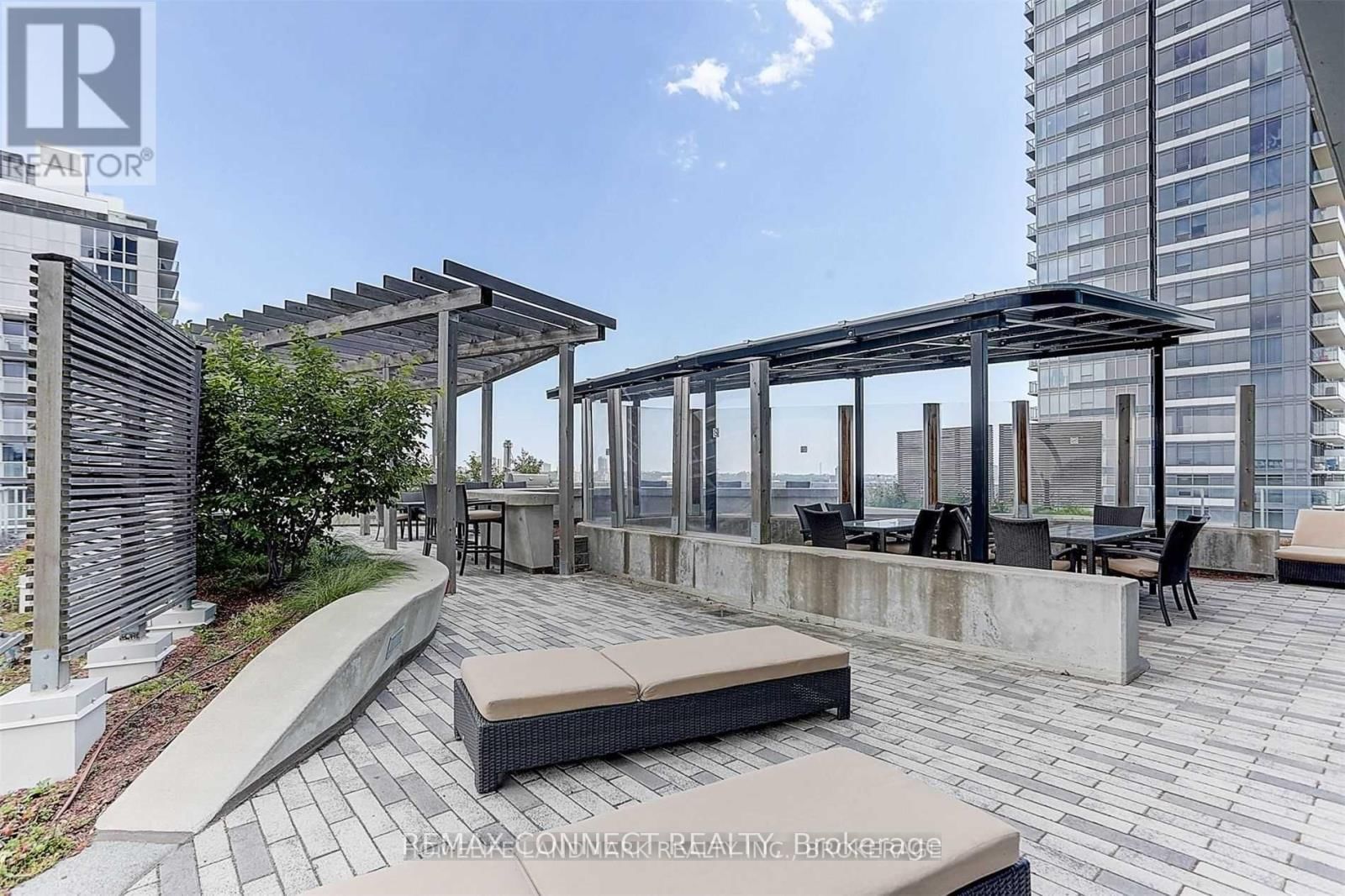 1512 - 72 ESTHER SHINER BOULEVARD Image 41