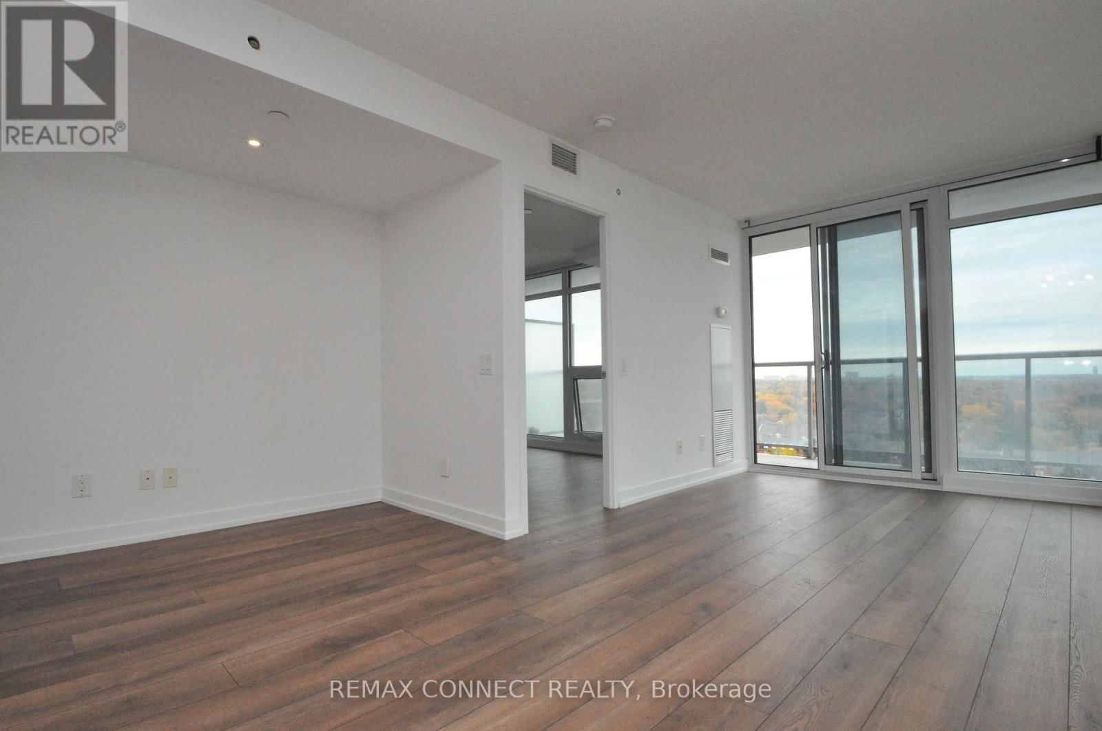 1512 - 72 ESTHER SHINER BOULEVARD Image 5