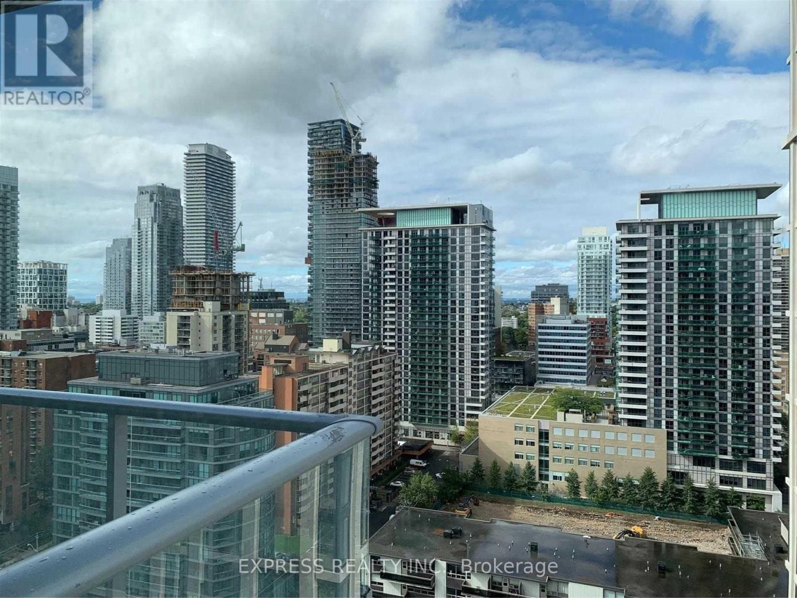 2212 - 195 REDPATH AVENUE Image 10