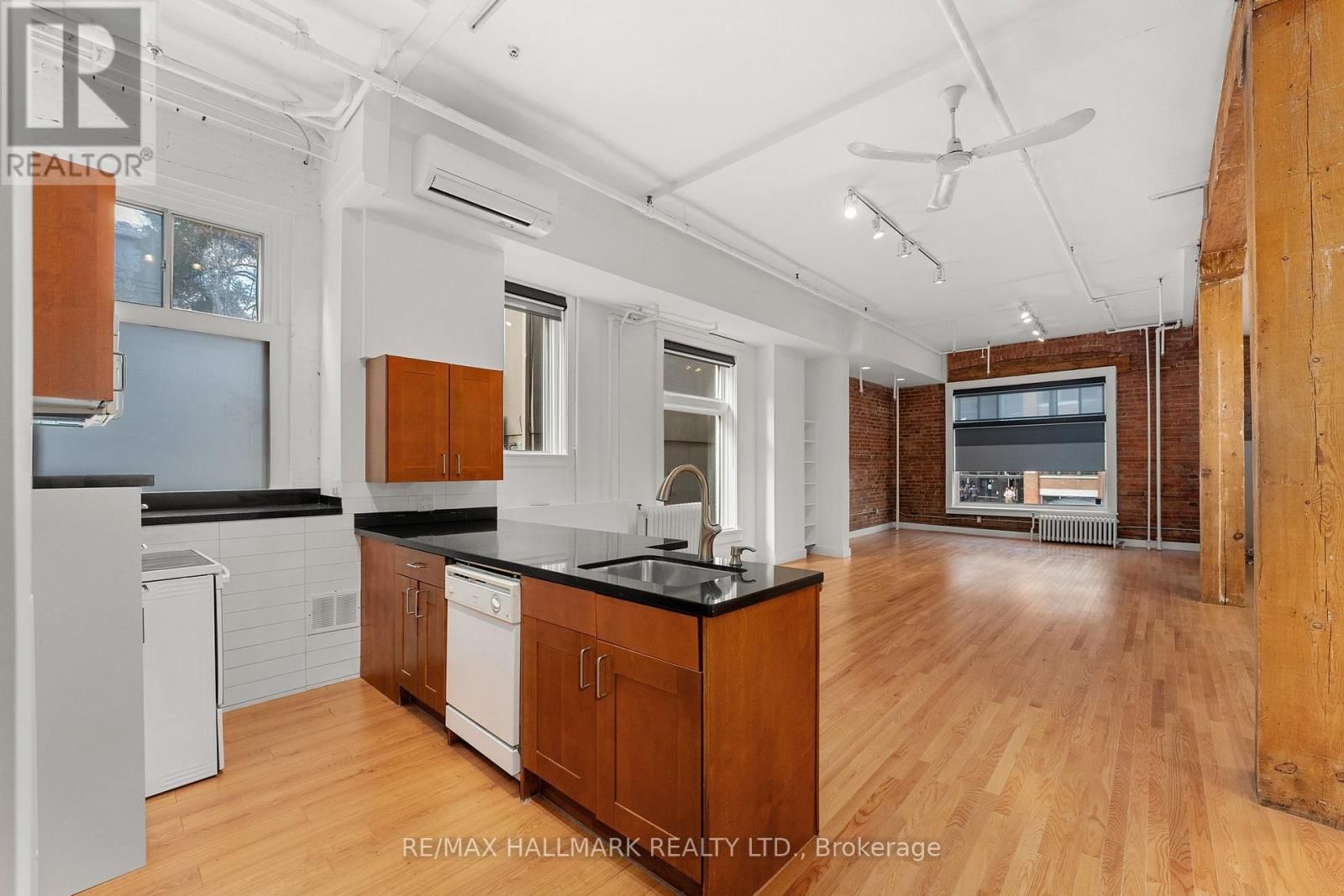 5 - 535 QUEEN STREET EAST Image 16