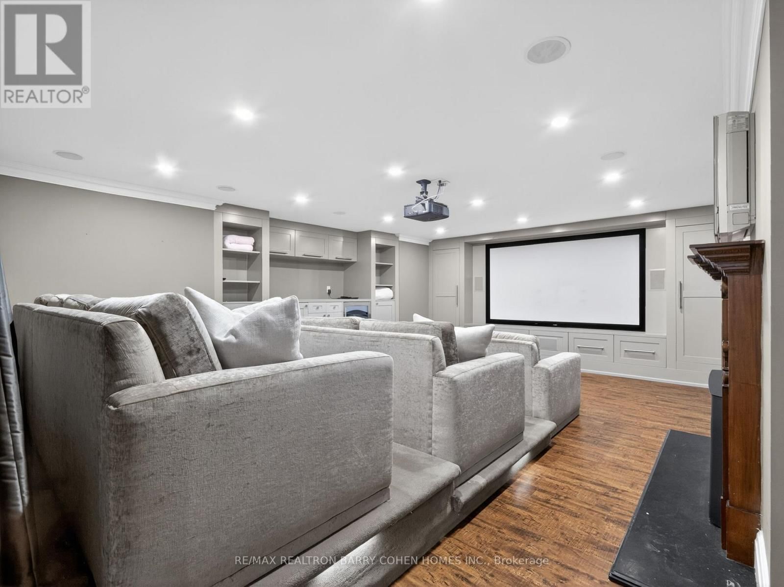 11 ORMSBY CRESCENT Image 38