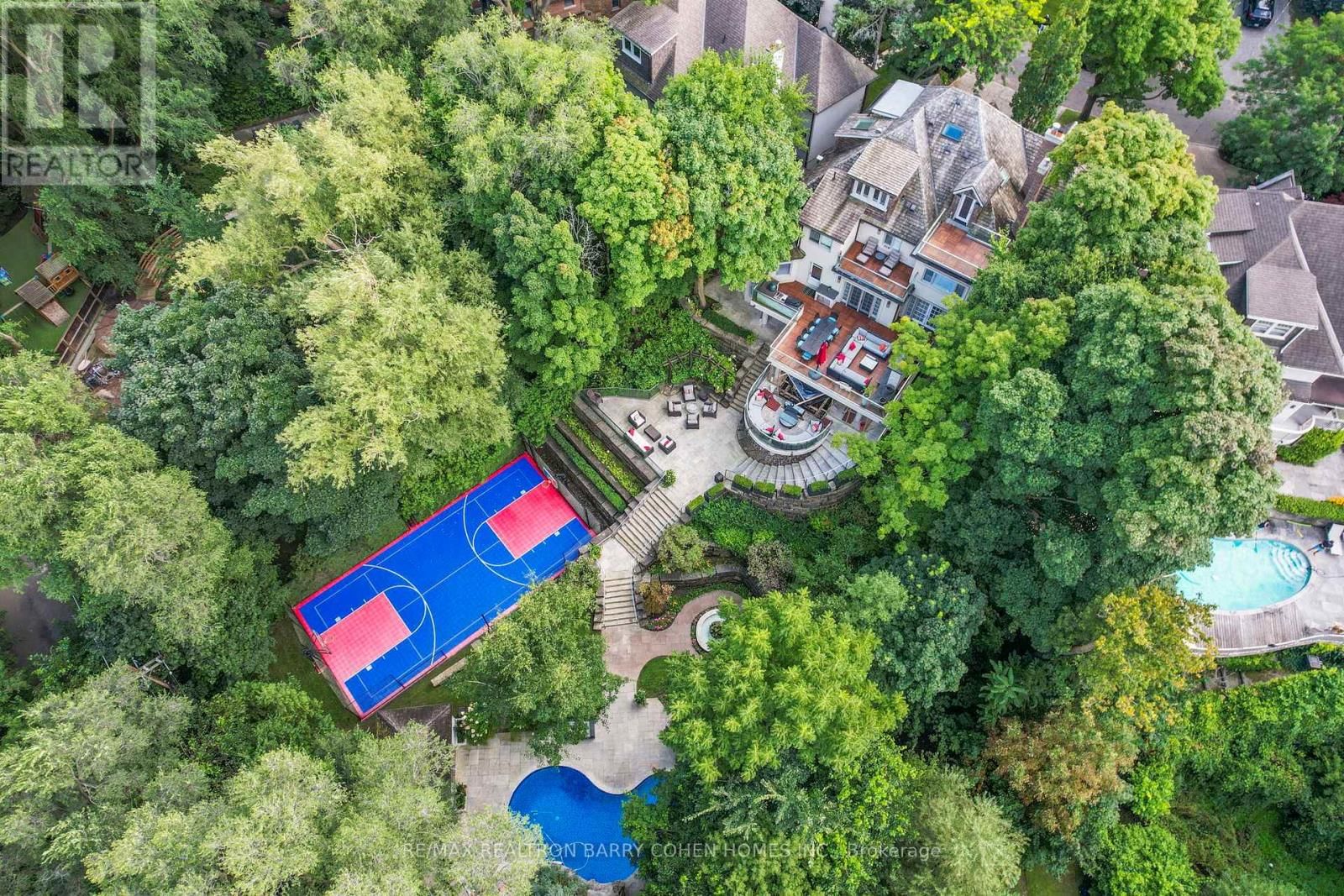 11 ORMSBY CRESCENT Image 49