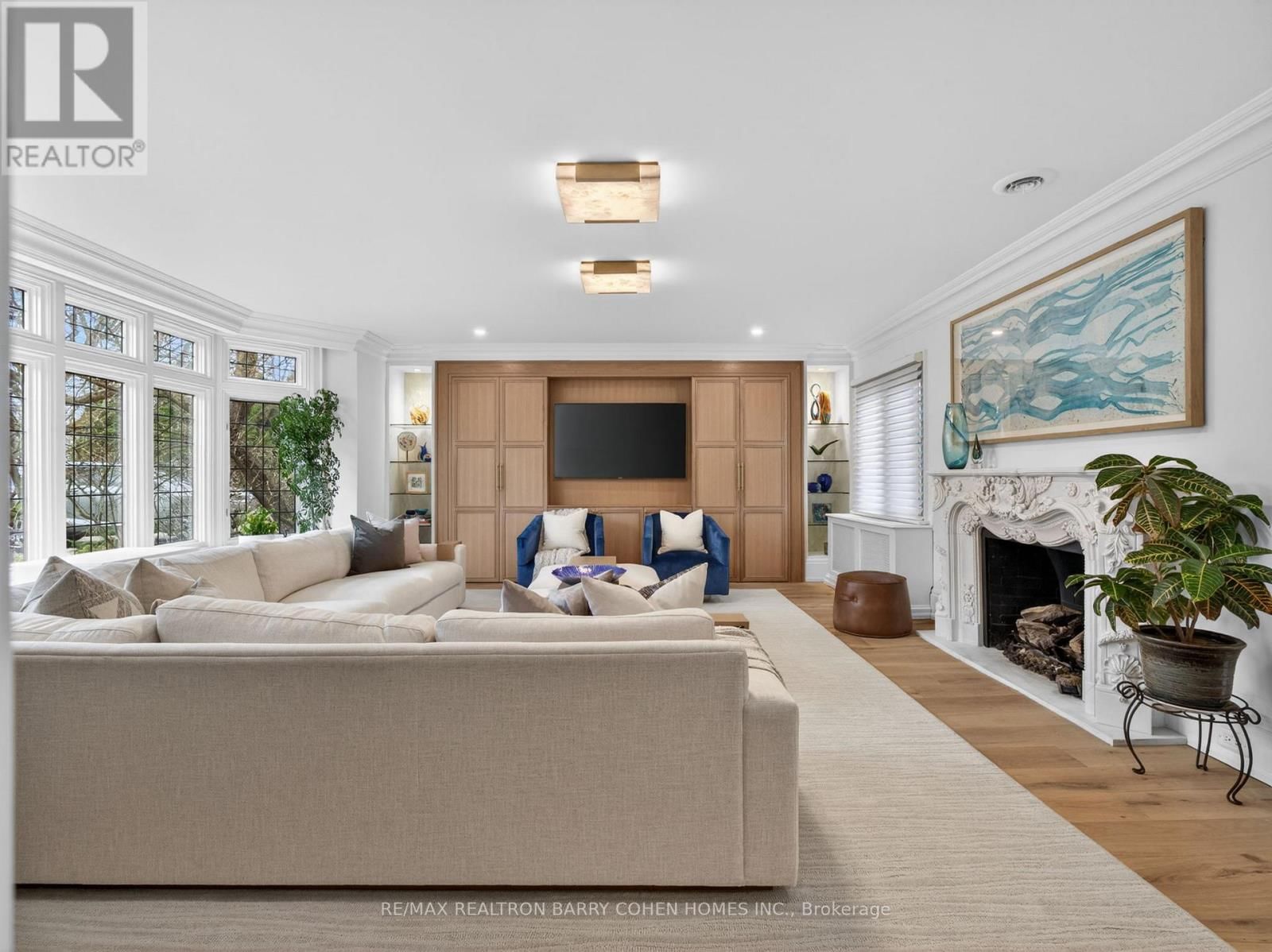 11 ORMSBY CRESCENT Image 8