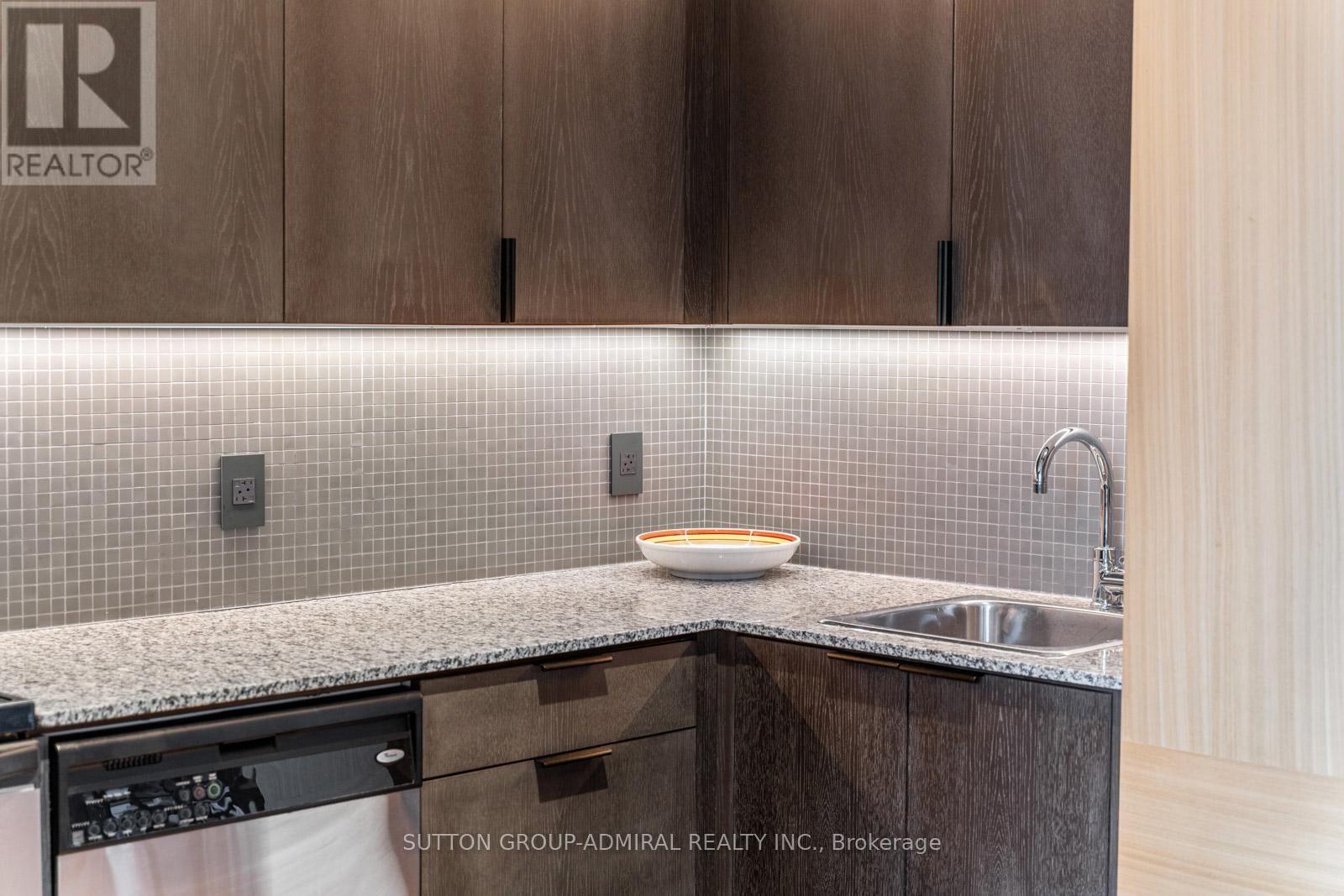 434 - 637 LAKE SHORE BOULEVARD WEST Image 15