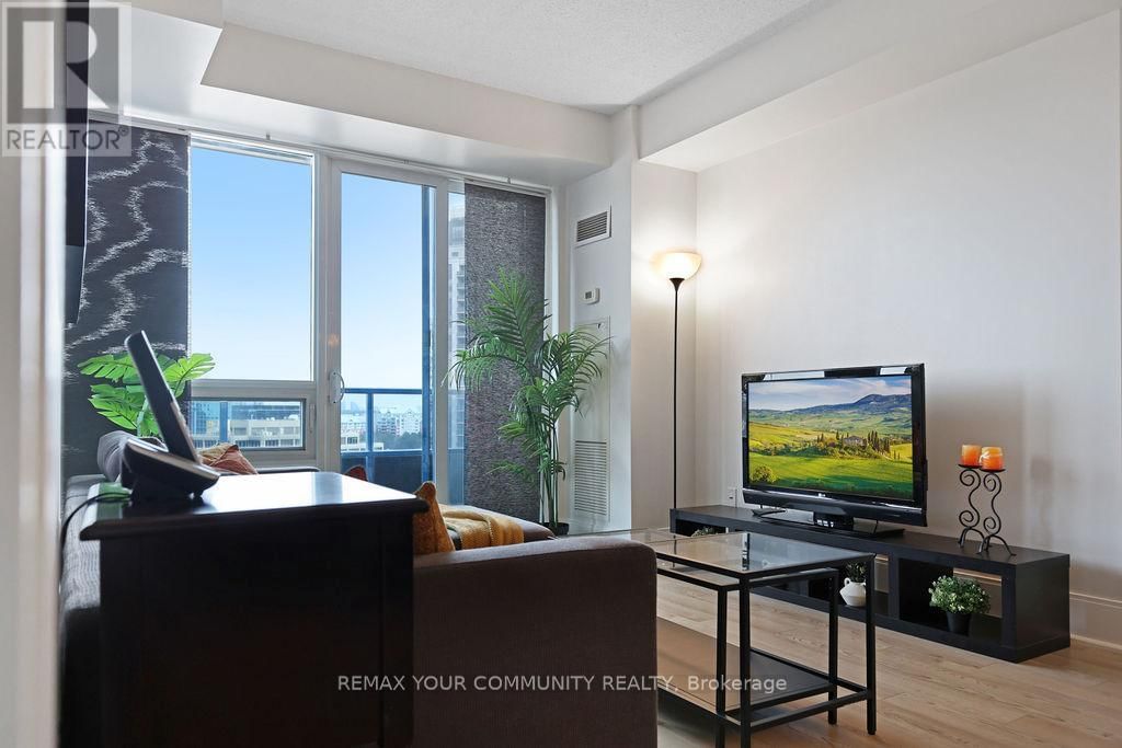 1108 - 181 WYNFORD DRIVE Image 9